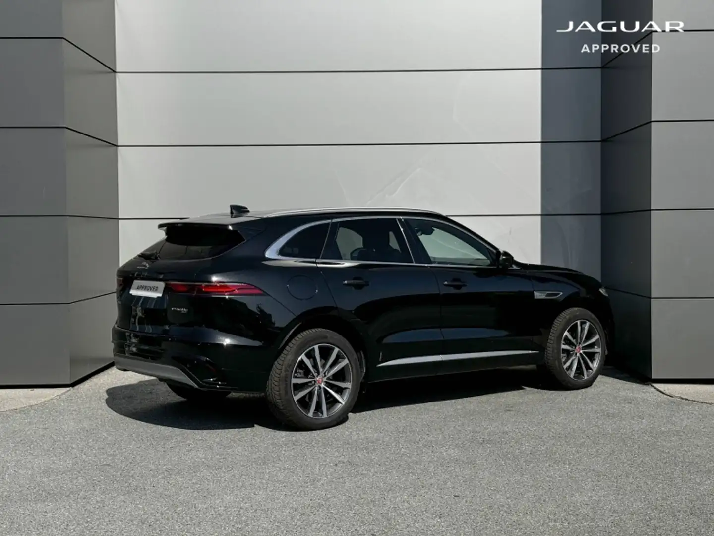Jaguar F-Pace P400e Plug-in-Hybrid R-Dynamic SE BVA8 AWD - 2