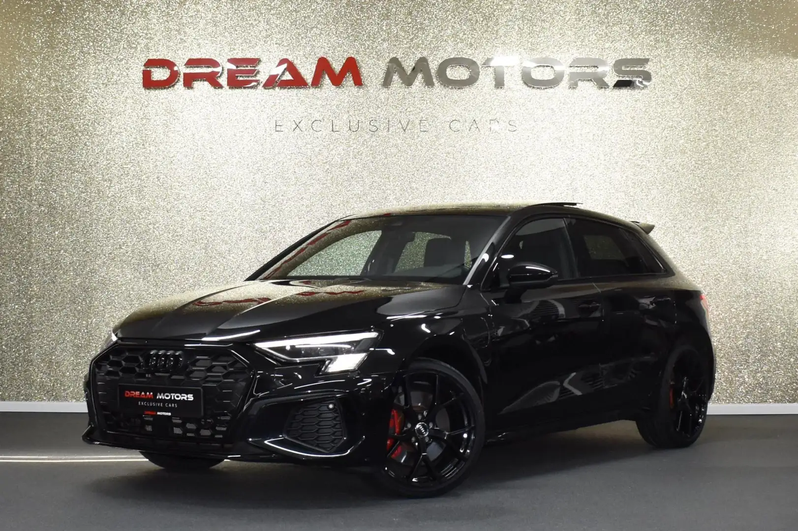 Audi A3 Sportback 45 TFSI e S-Line Competition 245pk | S3 Zwart - 1