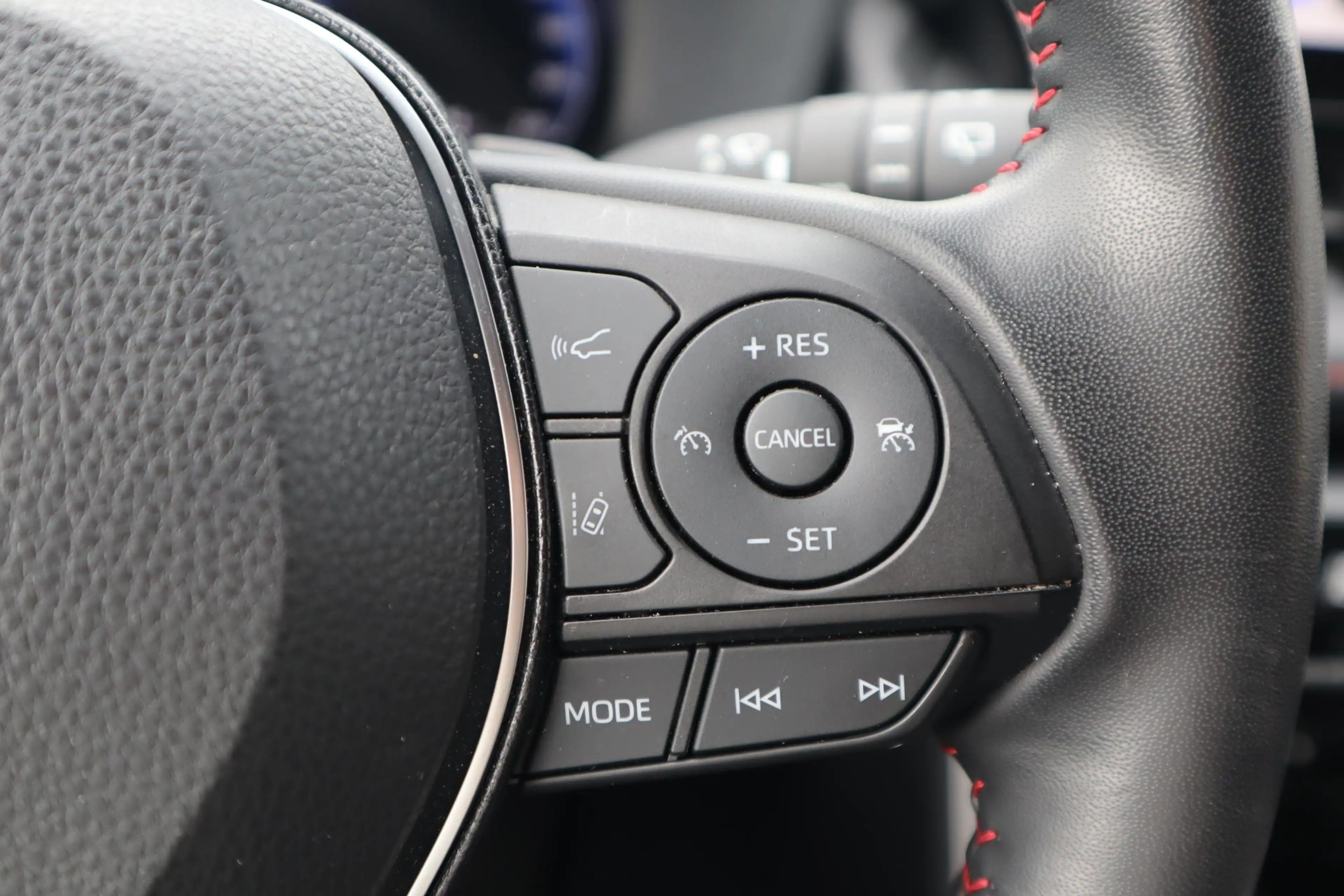 Toyota RAV 4 2.5 Plug-in Hybrid AWD Bi-Tone Plus STOELVERW/VERK — photo 31