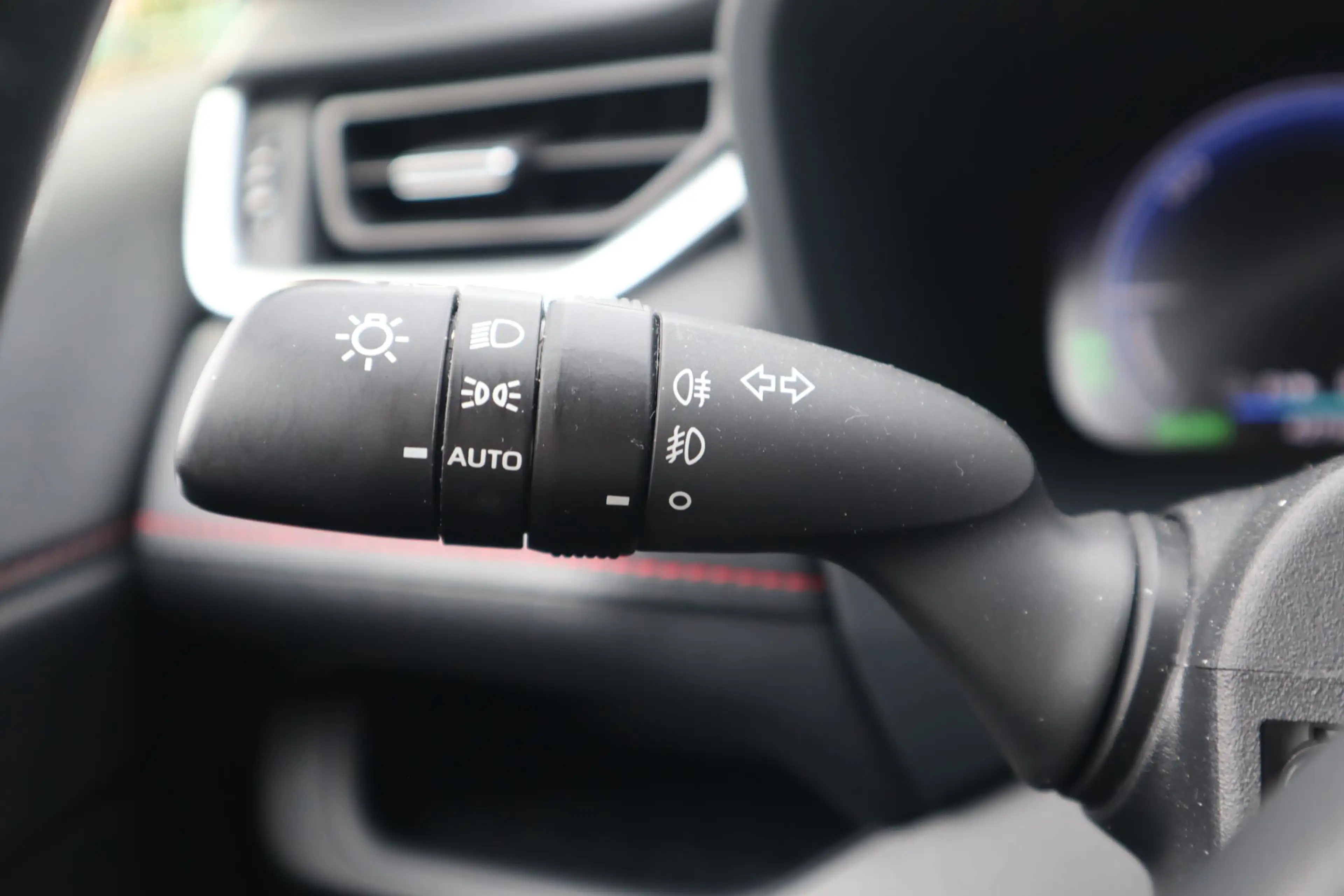 Toyota RAV 4 2.5 Plug-in Hybrid AWD Bi-Tone Plus STOELVERW/VERK — photo 32