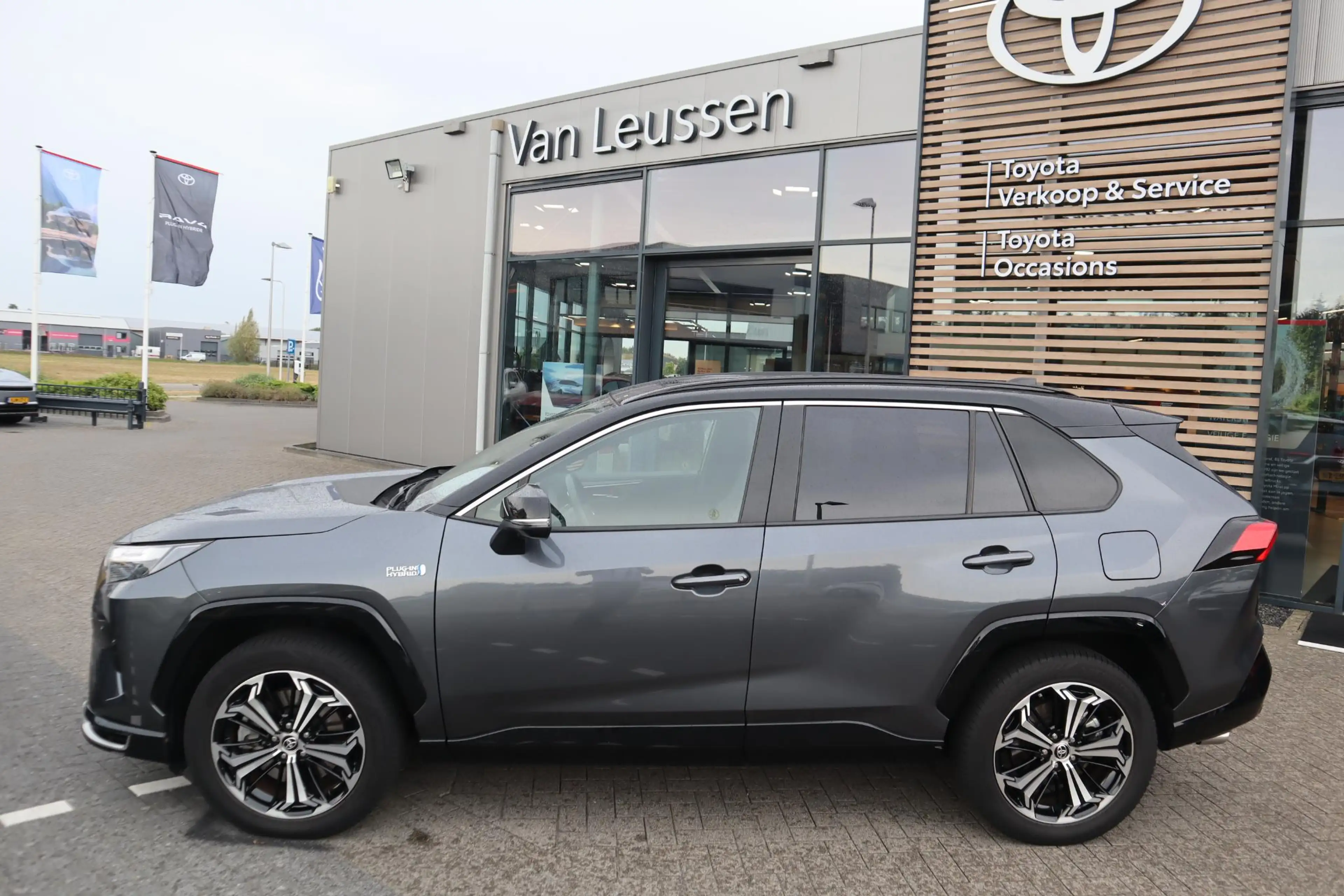 Toyota RAV 4 2.5 Plug-in Hybrid AWD Bi-Tone Plus STOELVERW/VERK — photo 2