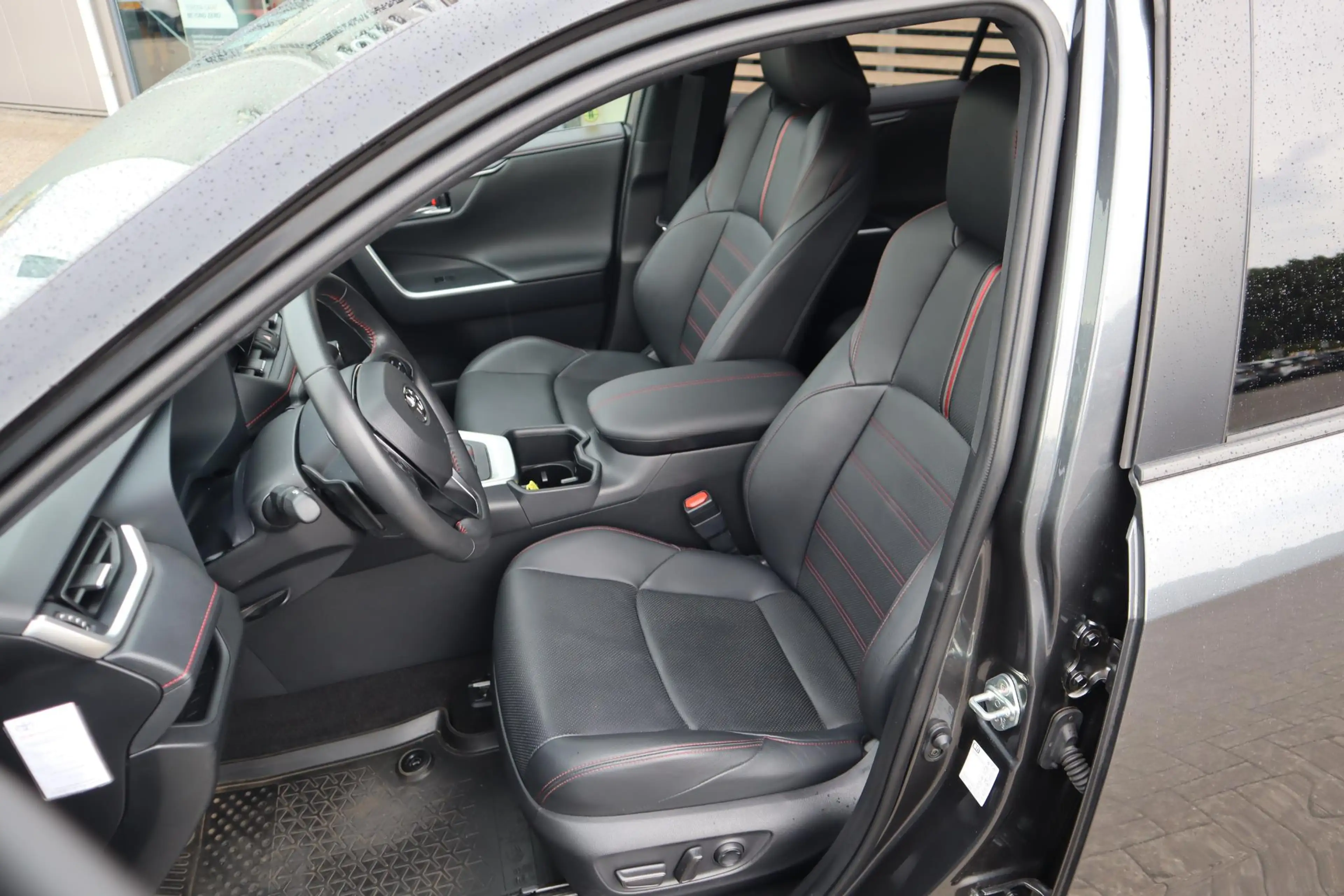 Toyota RAV 4 2.5 Plug-in Hybrid AWD Bi-Tone Plus STOELVERW/VERK — photo 21
