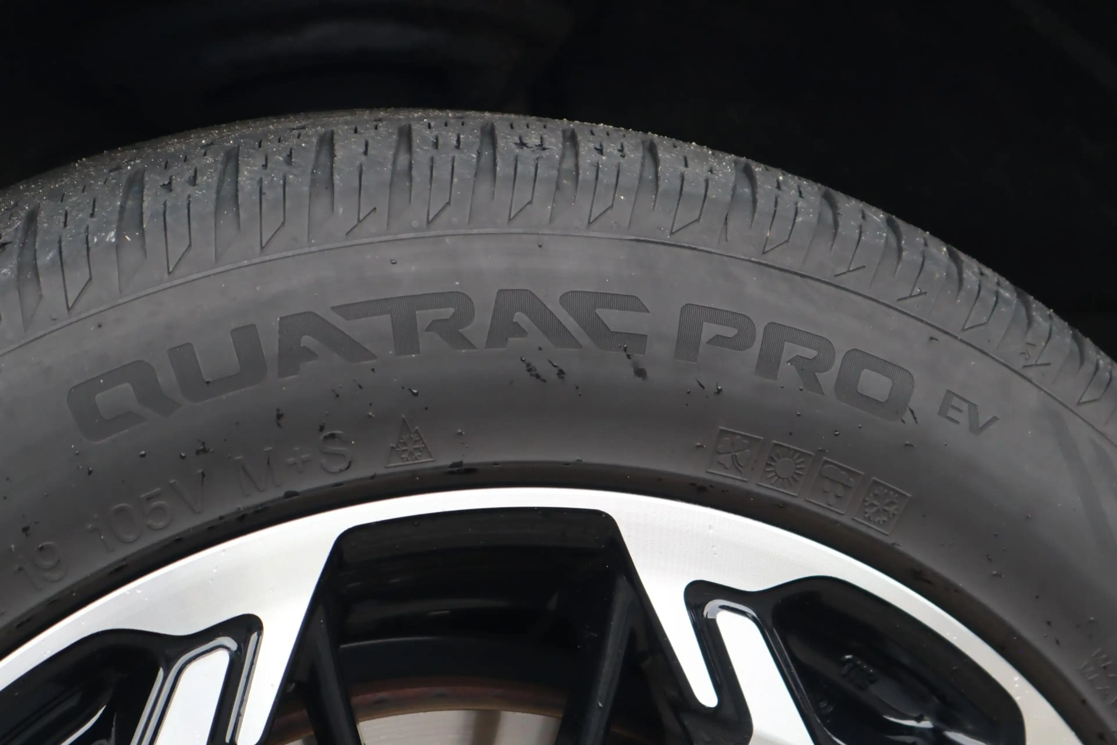 Toyota RAV 4 2.5 Plug-in Hybrid AWD Bi-Tone Plus STOELVERW/VERK — photo 18