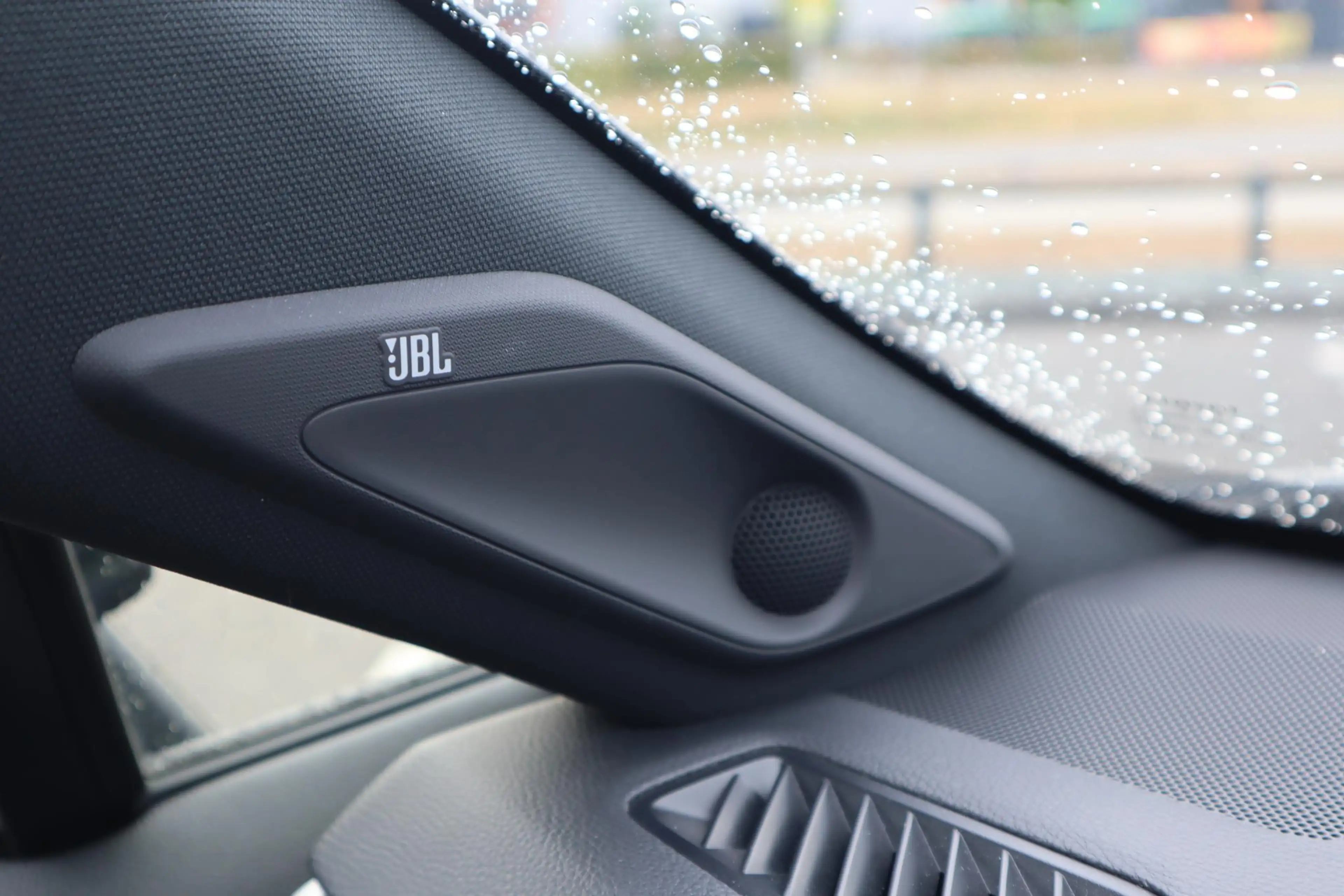 Toyota RAV 4 2.5 Plug-in Hybrid AWD Bi-Tone Plus STOELVERW/VERK — photo 43
