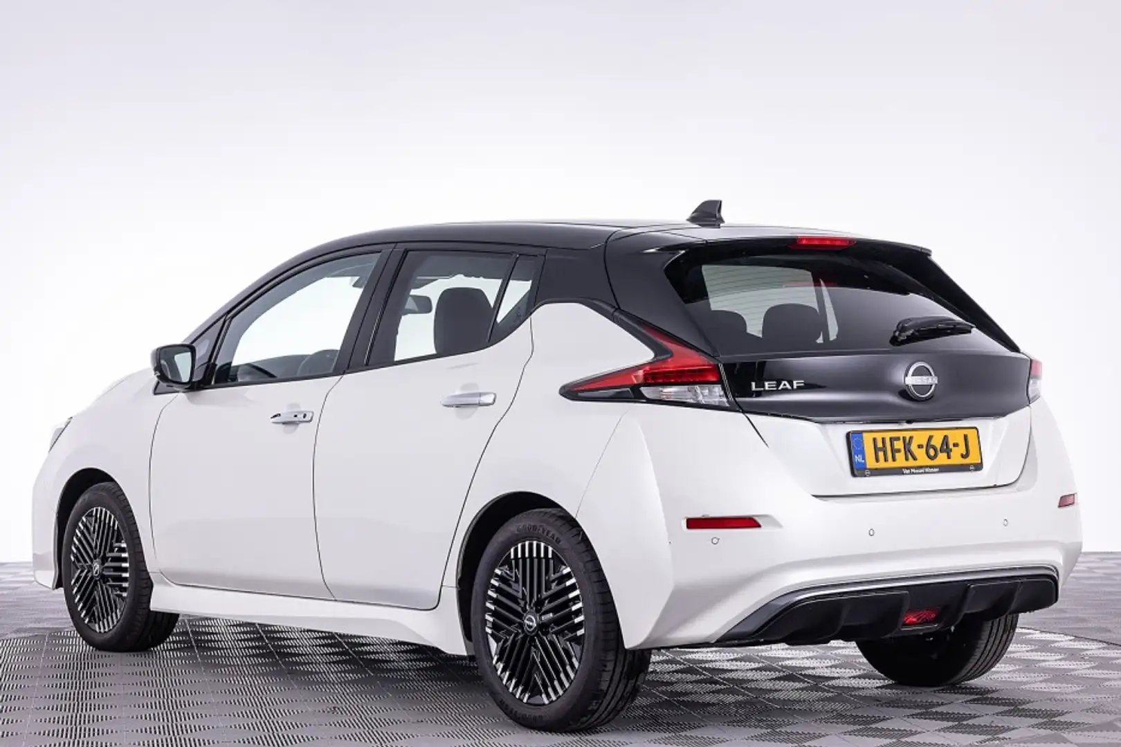 Nissan Leaf N-Connecta 40 kWh *Bi-Tone* NAVI | LED | 360 Camer Білий - 2