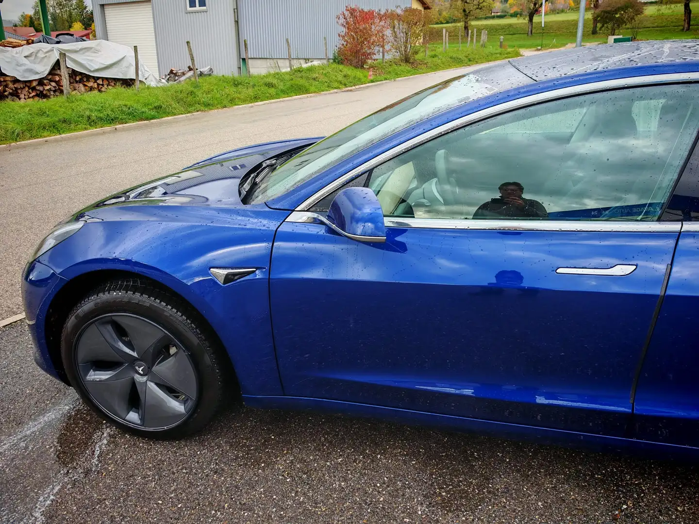 Tesla Model 3 - 2