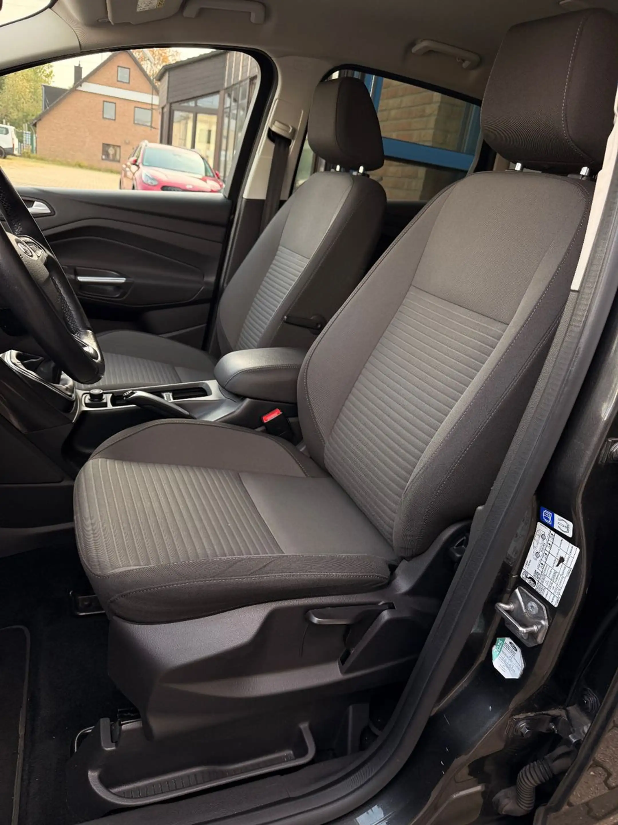 Ford C-Max Titanium/Navi/PDC Vo-Hi+Kamera/Sitzhz./ — photo 12