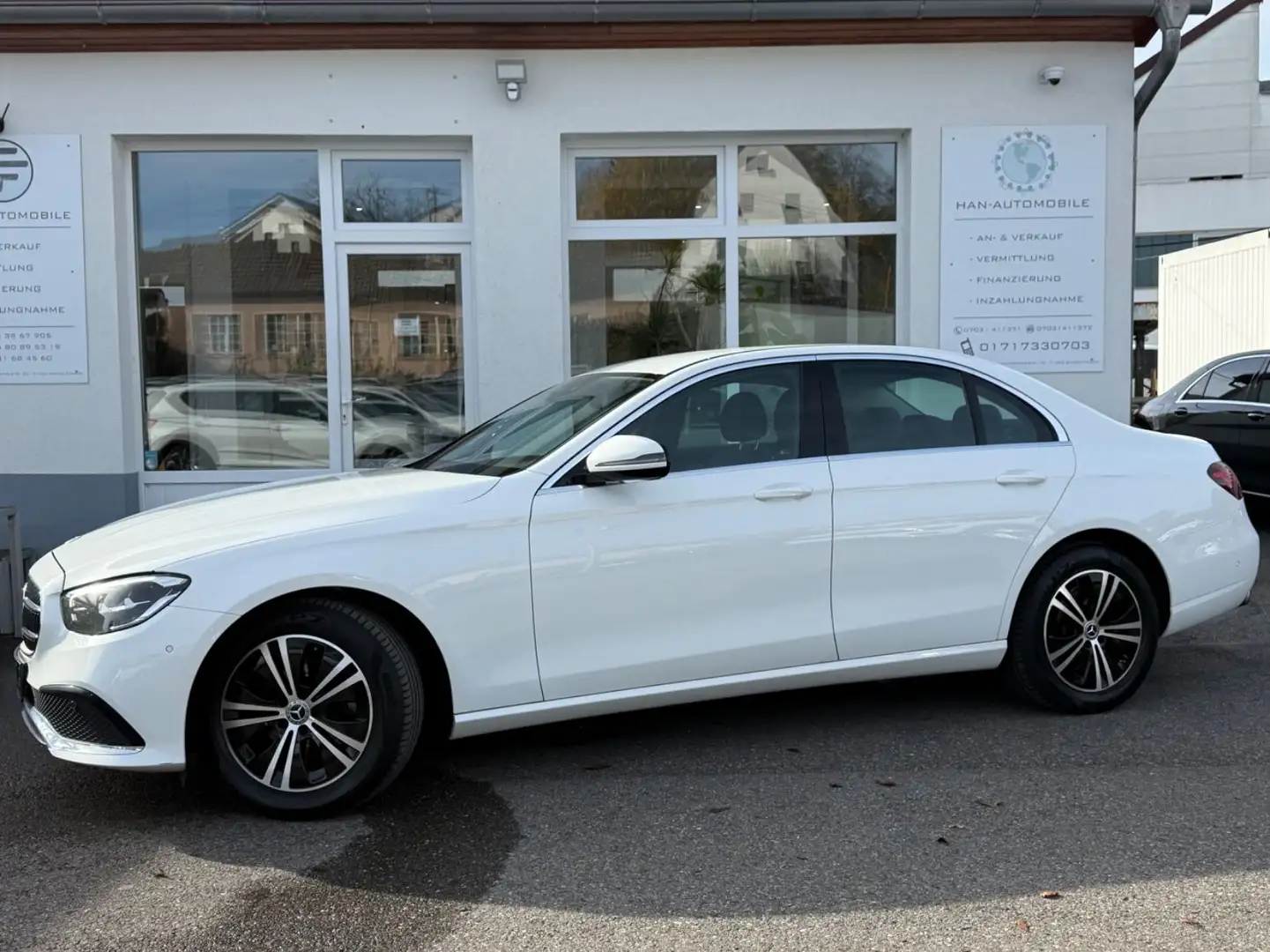 Mercedes-Benz E 220 d Avand.*Media-Display+KeyFree+Ambiente* Blanc - 1