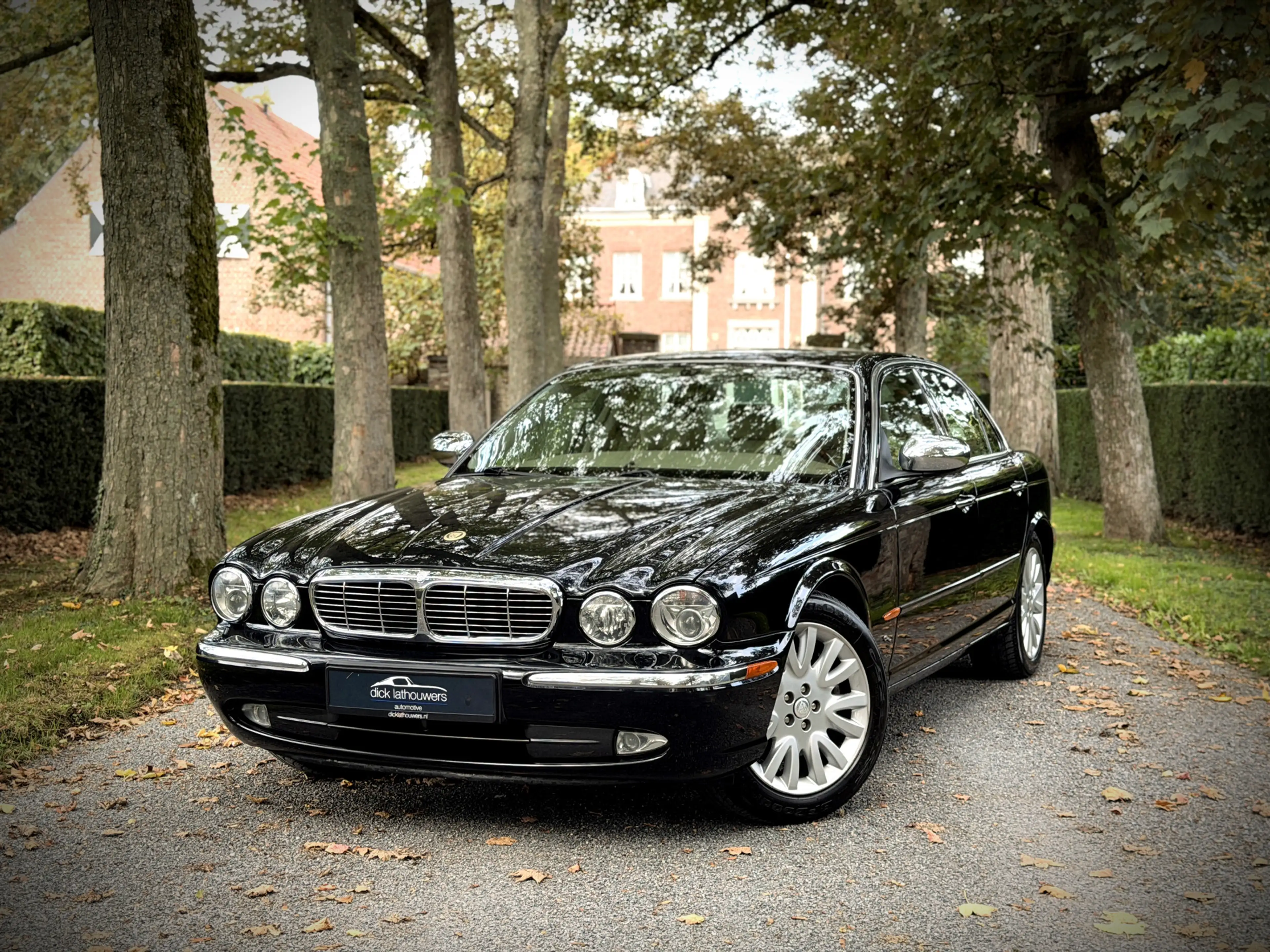 Jaguar XJ 4.2 V8 Executive / YOUNGTIMER / LEDER / SERVICEFIL