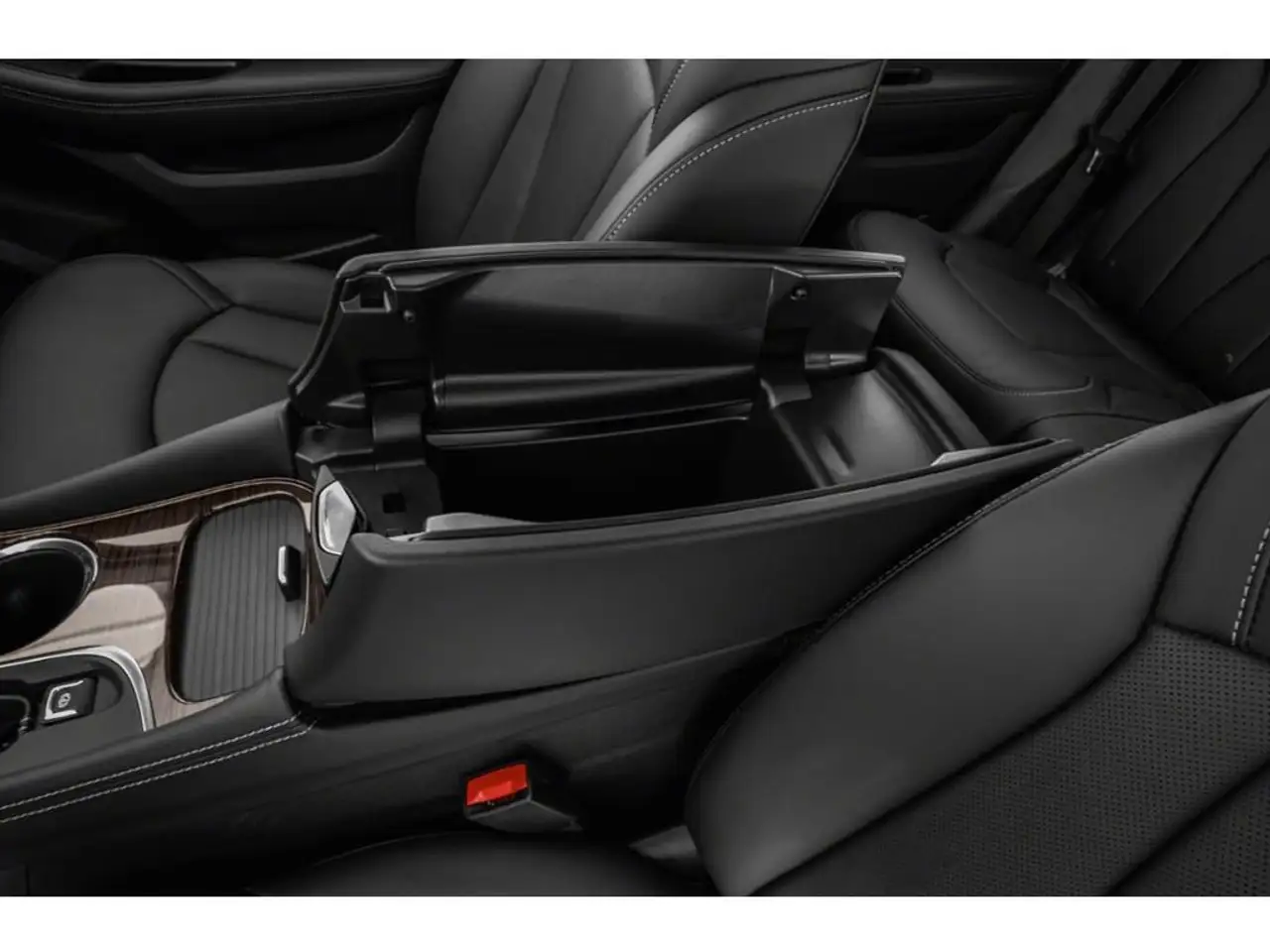 Buick Envision photo Buick Envision
