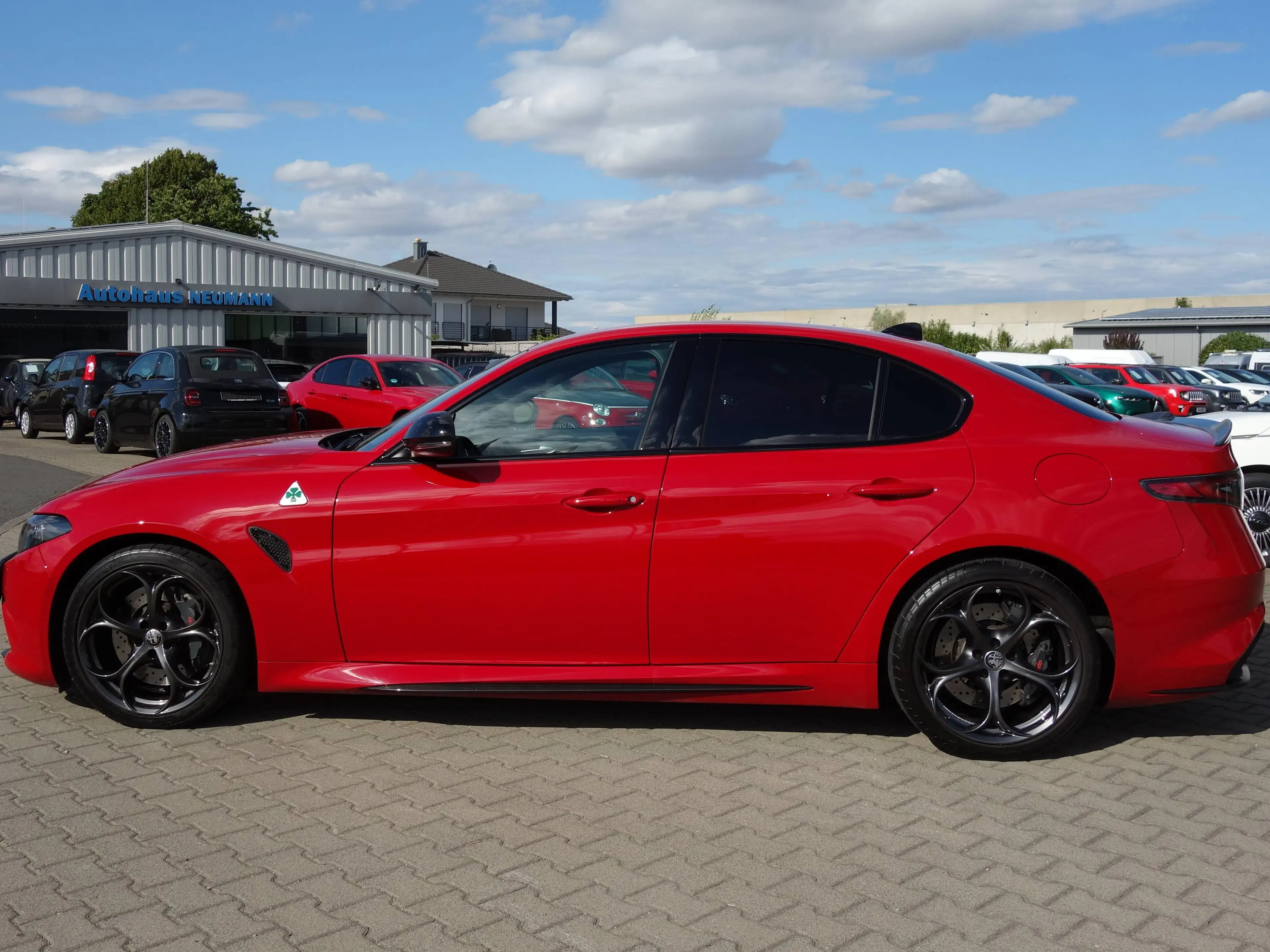 Alfa Romeo Giulia Quadrifoglio *PDC/Kamera/Komfort-Paket* — photo 6