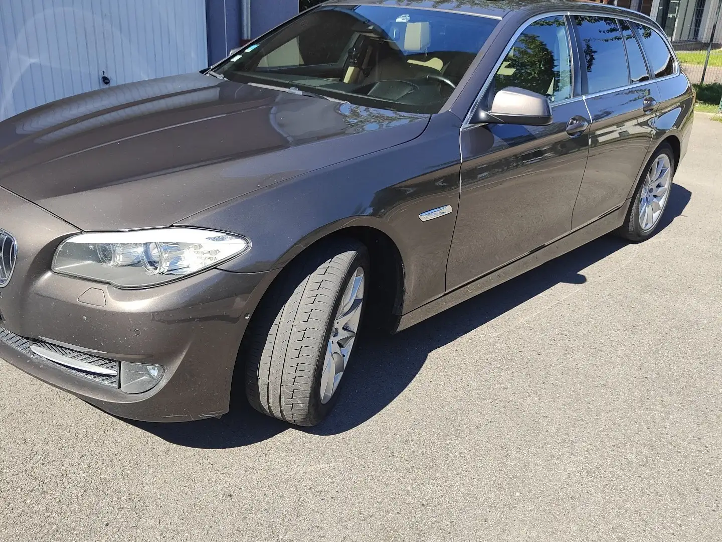 BMW 520 Touring 520d 177ch Luxe Brun - 1