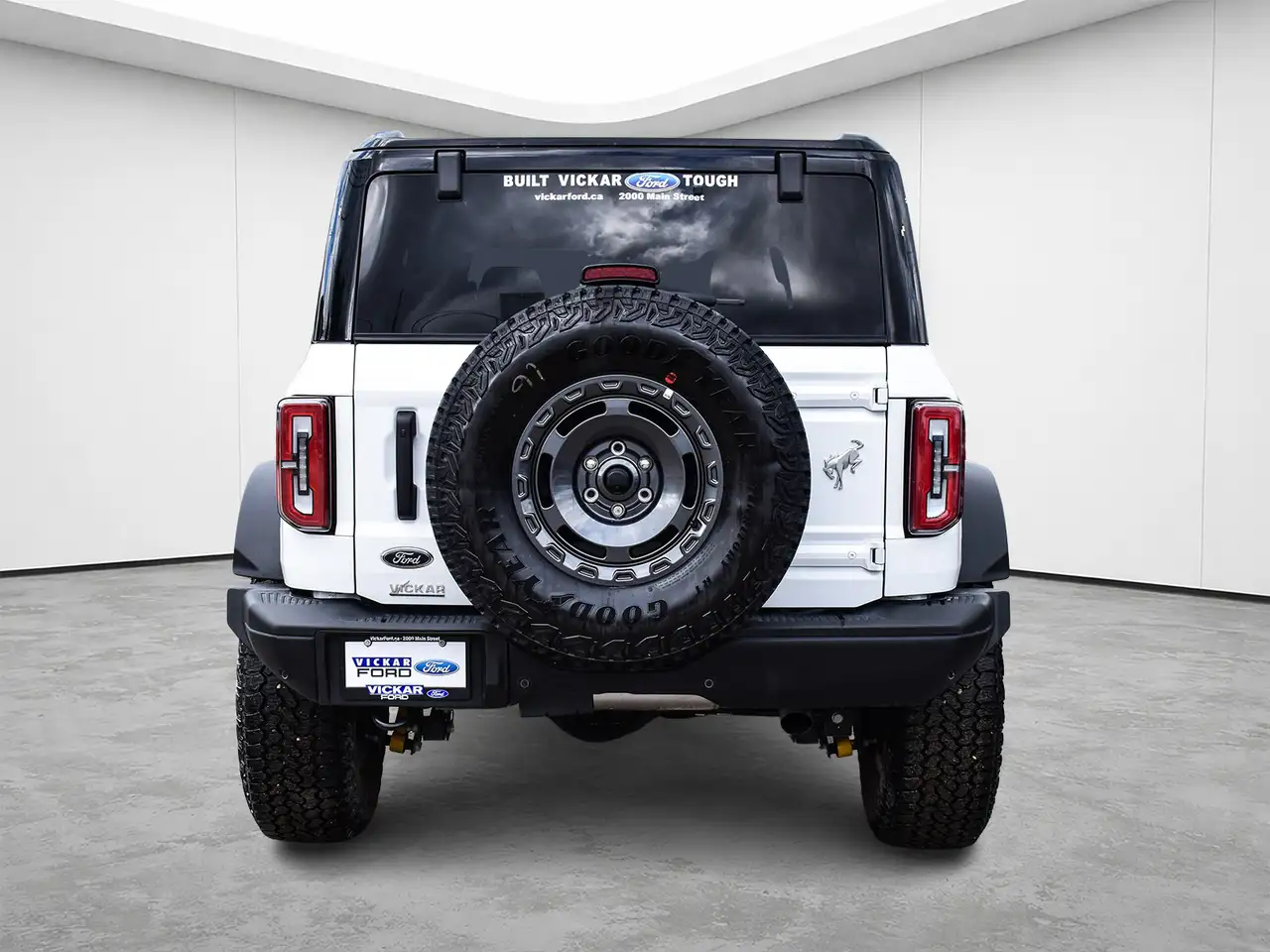 Ford Bronco photo Ford Bronco