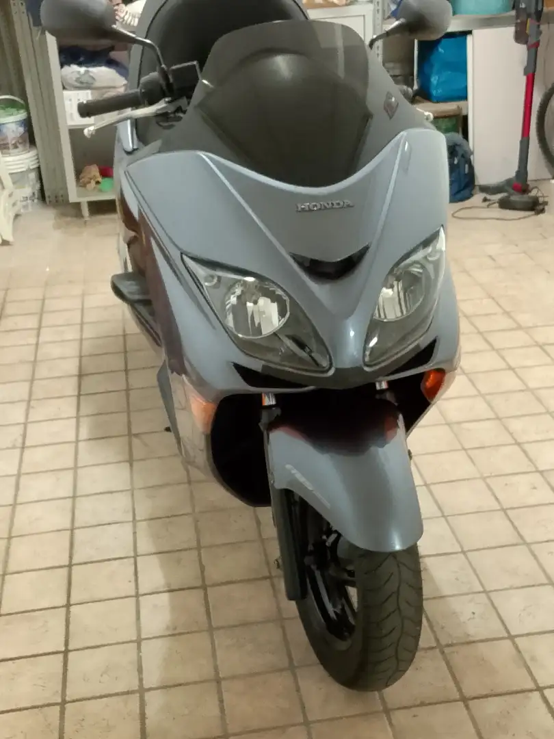 Honda Forza 250 Abs- Šedá - 1