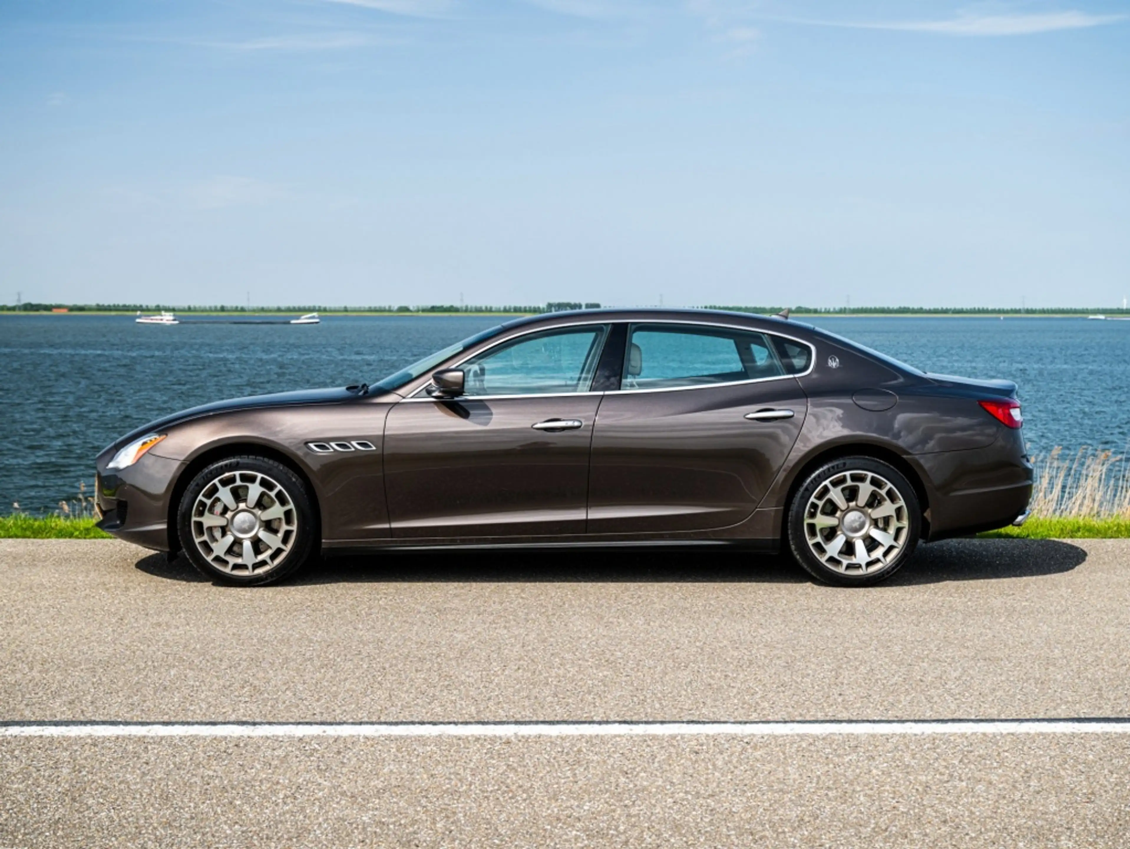 Maserati Quattroporte 3.8 V8 GTS Orig. NL 2nd Owner Full History — photo 5