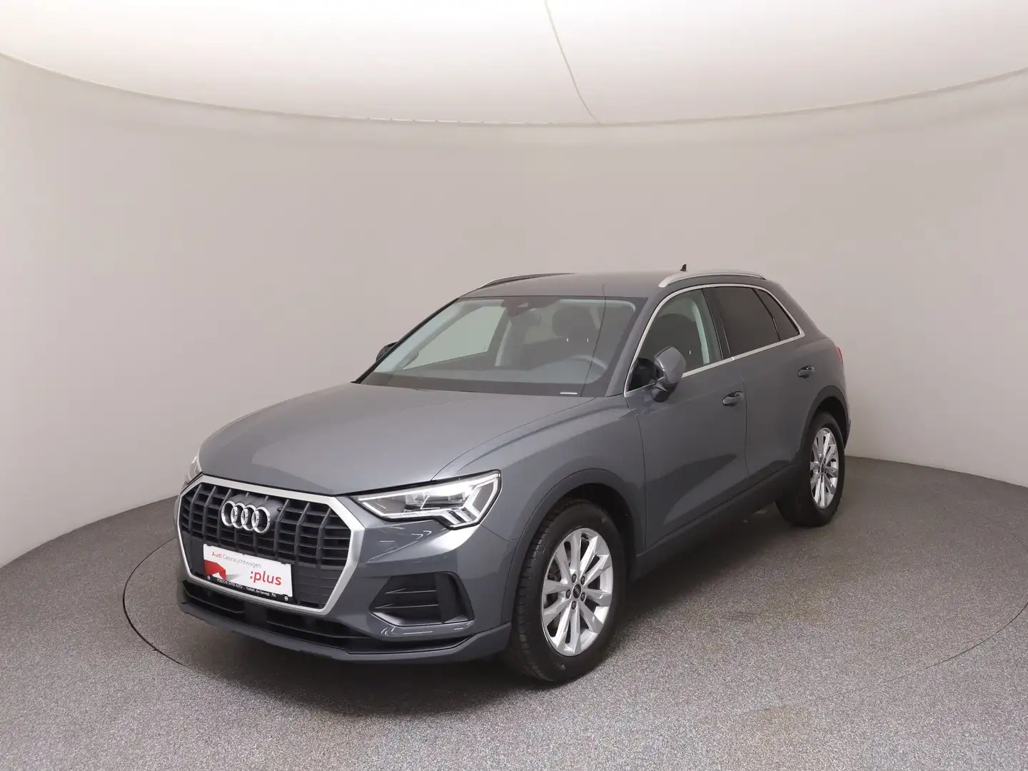 Audi Q3 35 TDI intense Grau - 1