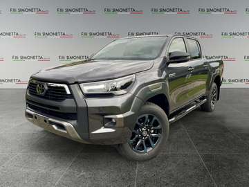 2.4 d-4d double cab Invincible auto - NUOVO