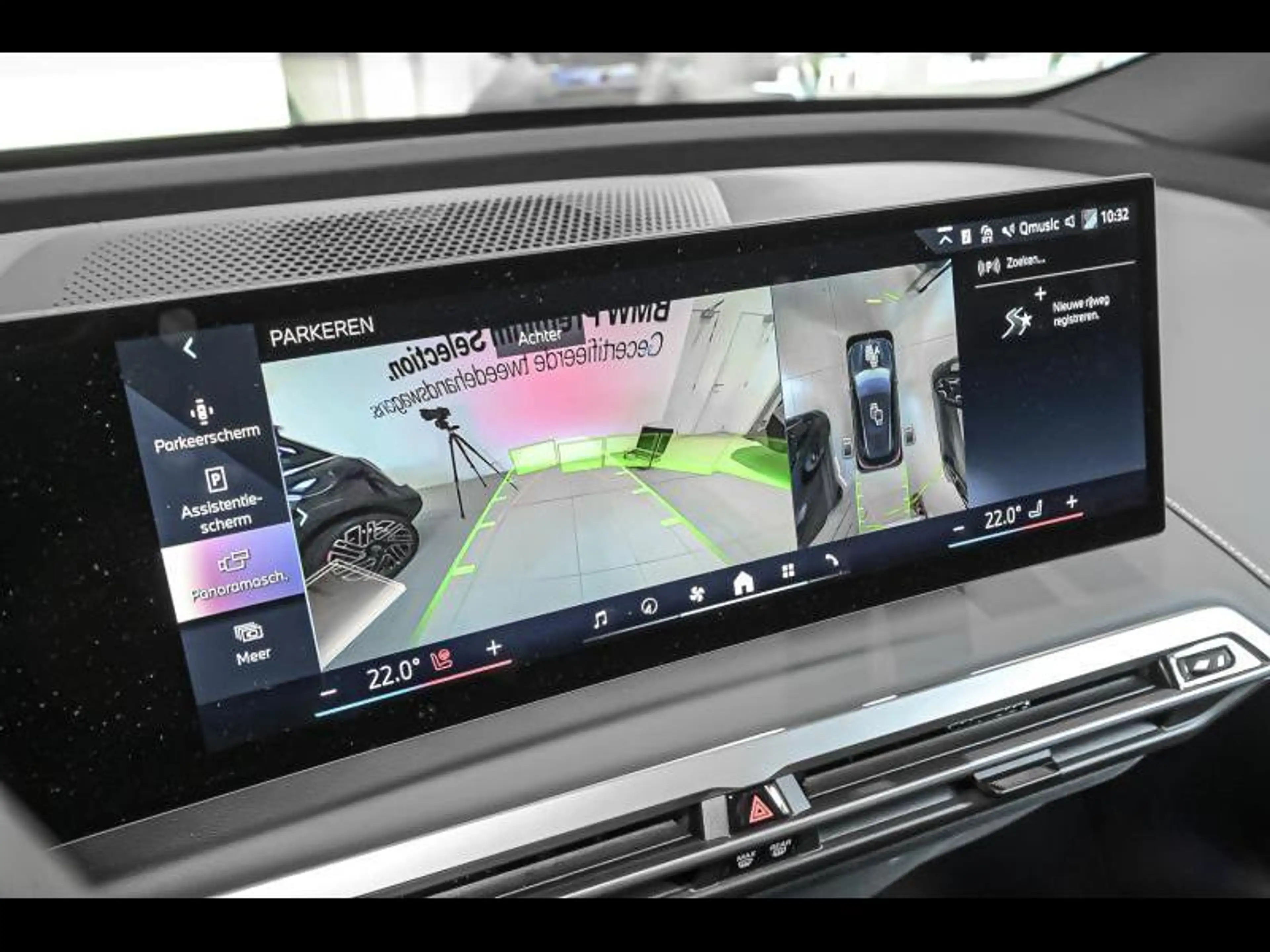 BMW iX xDrive45 - MsportPro|H&K|TH|360C — photo 15