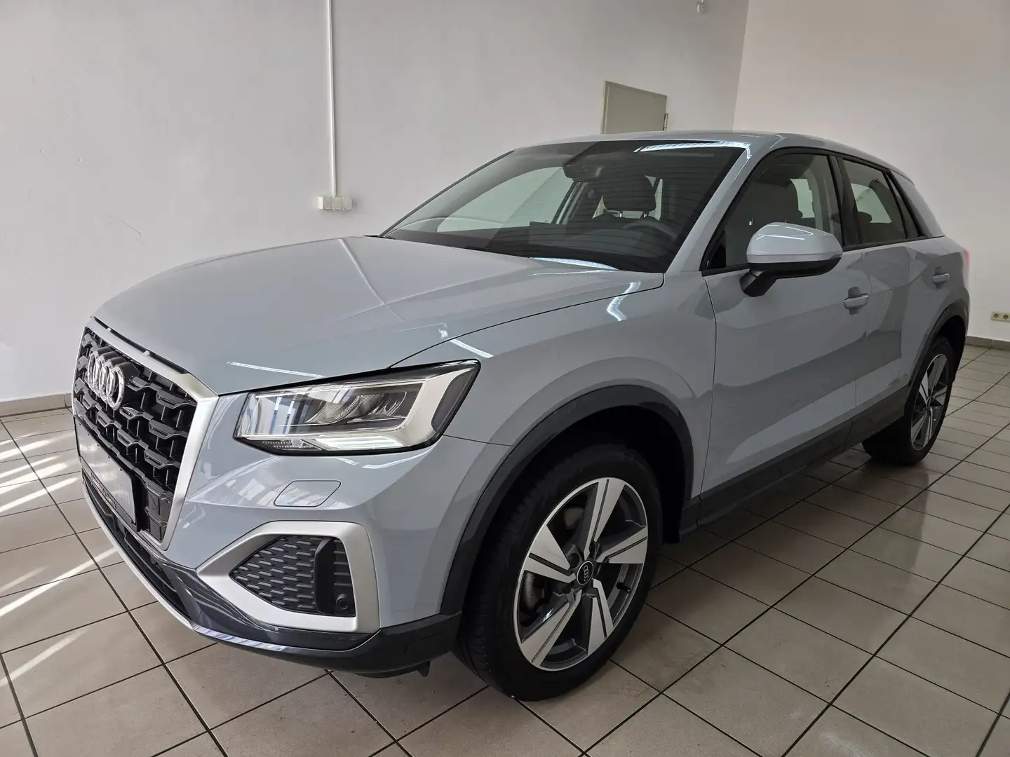 Audi Q2 35 TFSI S-tronic LED Kamera Pfeilgrau 18" Grey - 1