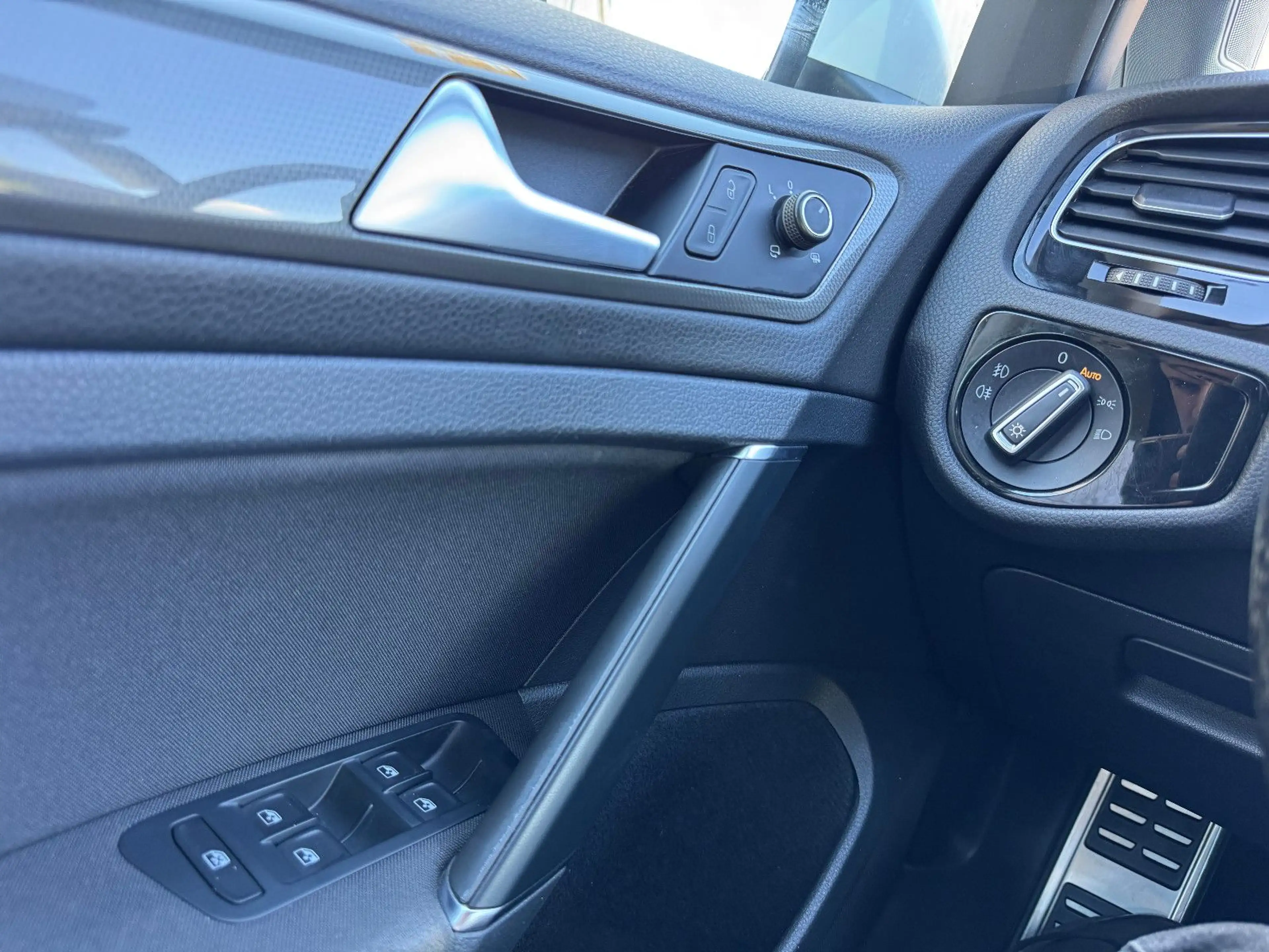 Volkswagen Golf VII 1.6 TDI Join Matrix Nav ACC Cam Sthz — photo 9