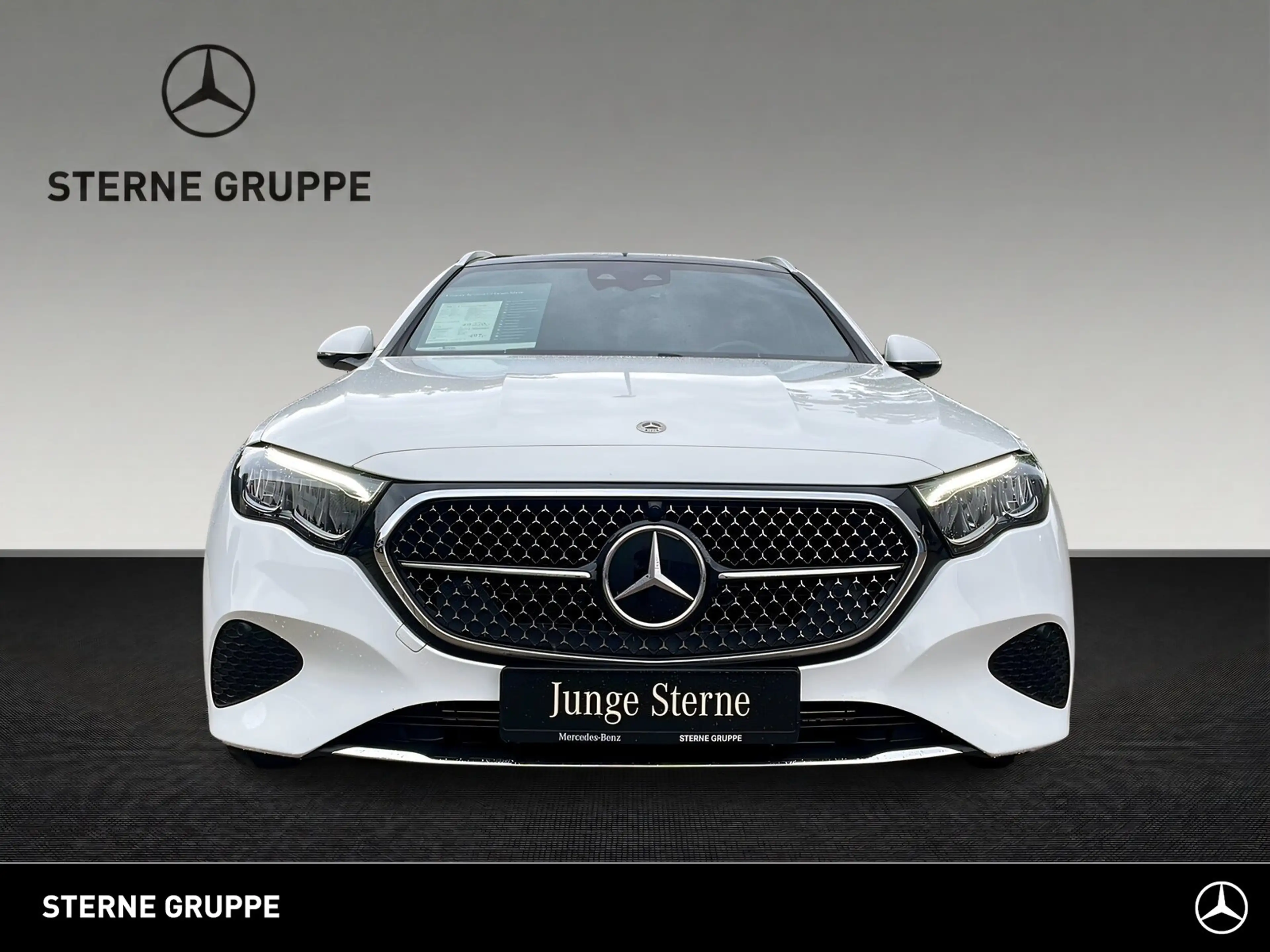 Mercedes-Benz E 300 E 300 de T AVANTGARDE Pano AHK Keyl Dist Ambi19" — photo 4
