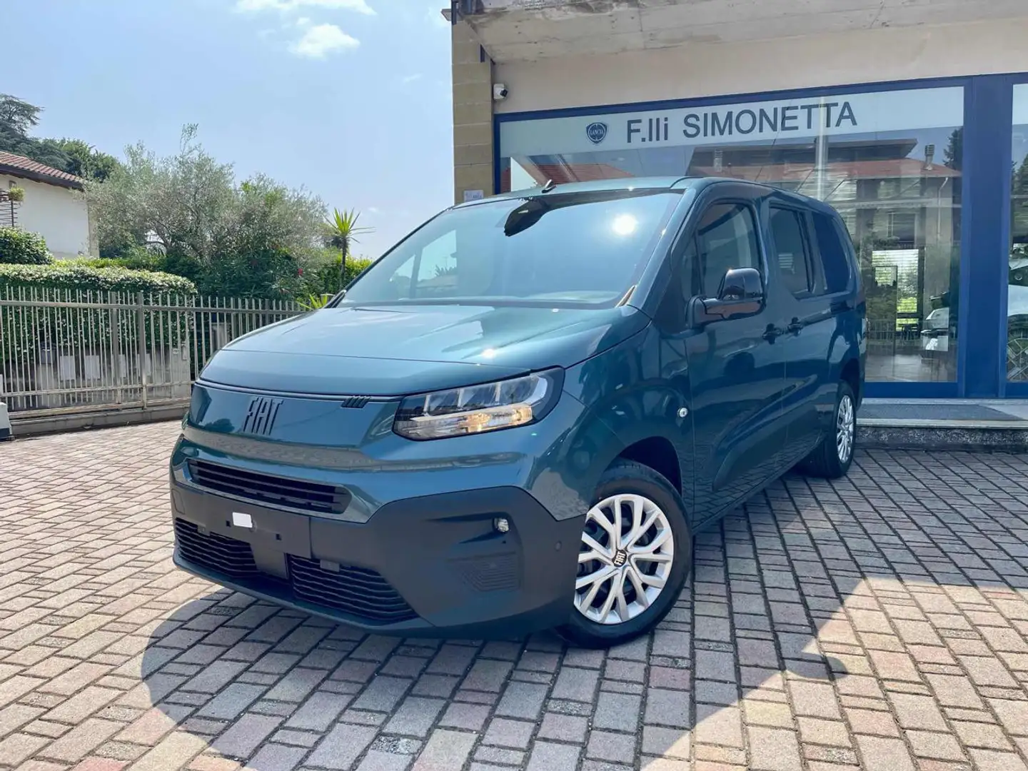 Fiat Doblo 1.5 BlueHdi 130CV AT8 PL Entry 7 POSTI - KM0 Blu/Azzurro - 1