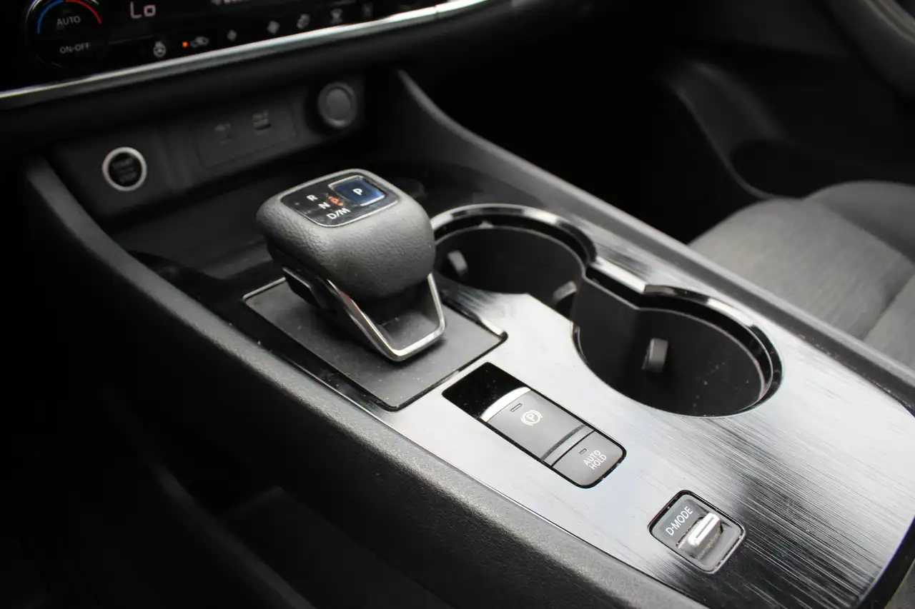 Nissan Rogue photo Nissan Rogue