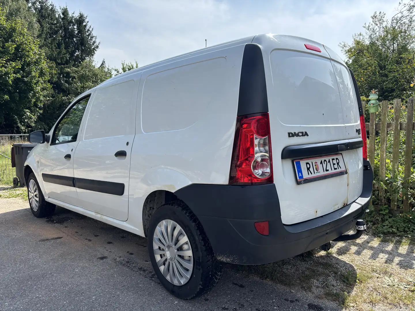 Dacia Logan MCV Lauréate dCi 70 - 2