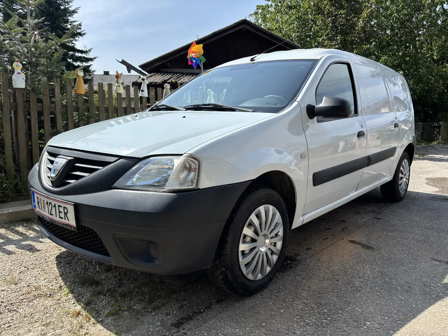 Dacia Logan MCV Lauréate dCi 70 - 1