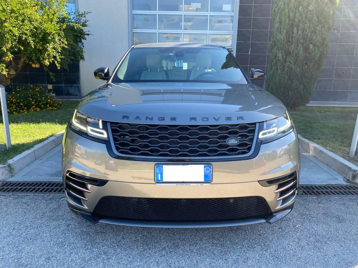 Land Rover Range Rover Velar Range Rover Velar 3.0 V6 SD6 300 CV R-Dynamic SE Bronze - 2