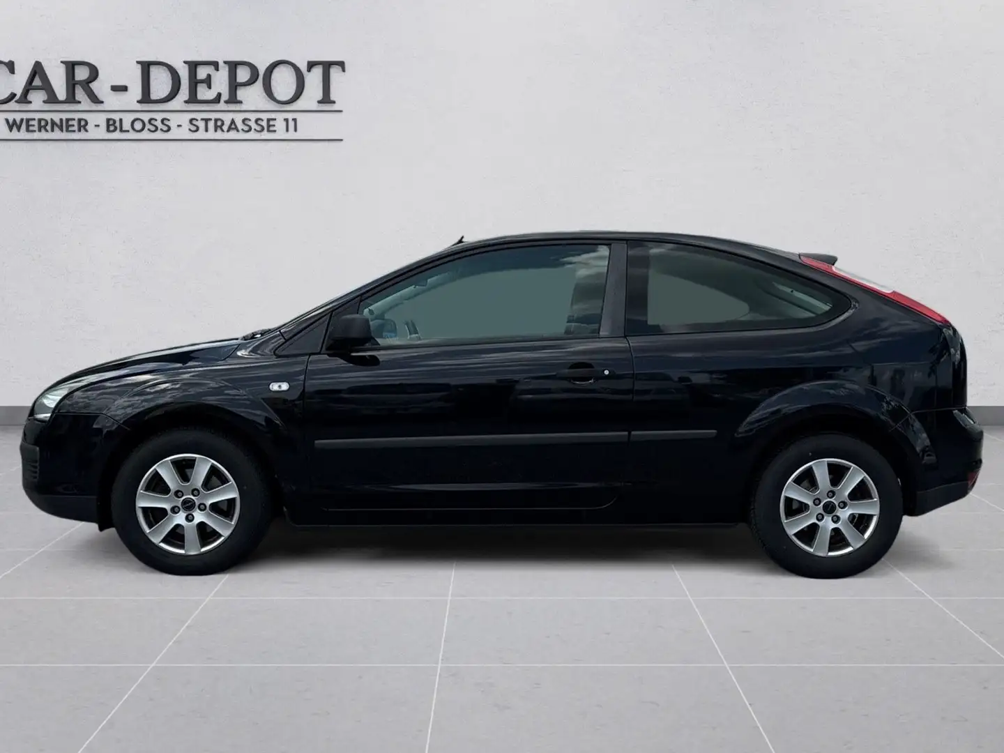 Ford Focus Lim. Fun*KLIMA*SHZ*MULTILENK.*SPORT*USB* Schwarz - 2