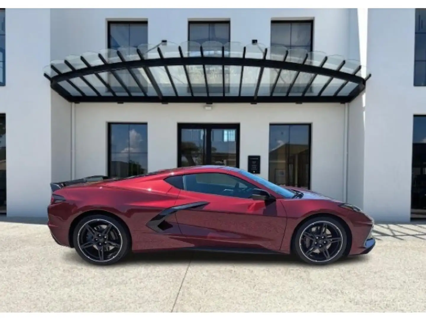 Chevrolet Corvette C8 STINGRAY 2LT 6.2L V8 - 2
