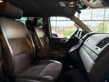 Annonce voiture d'occasion Volkswagen T5 Multivan - CARADIZE