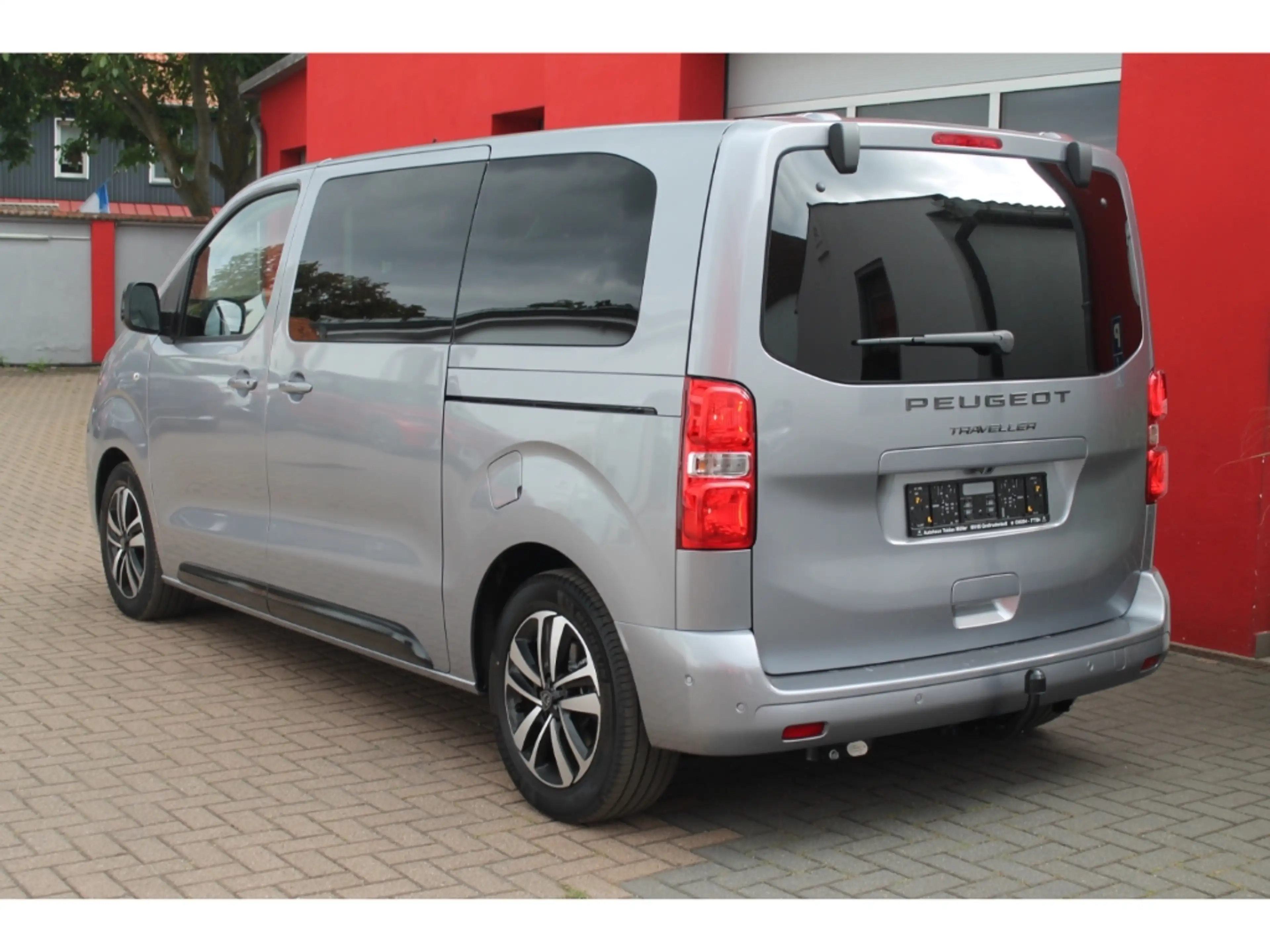 Peugeot Traveller Allure L2 2.2 BHDi180 EAT8 AHK Pano 8Sitzer — photo 3