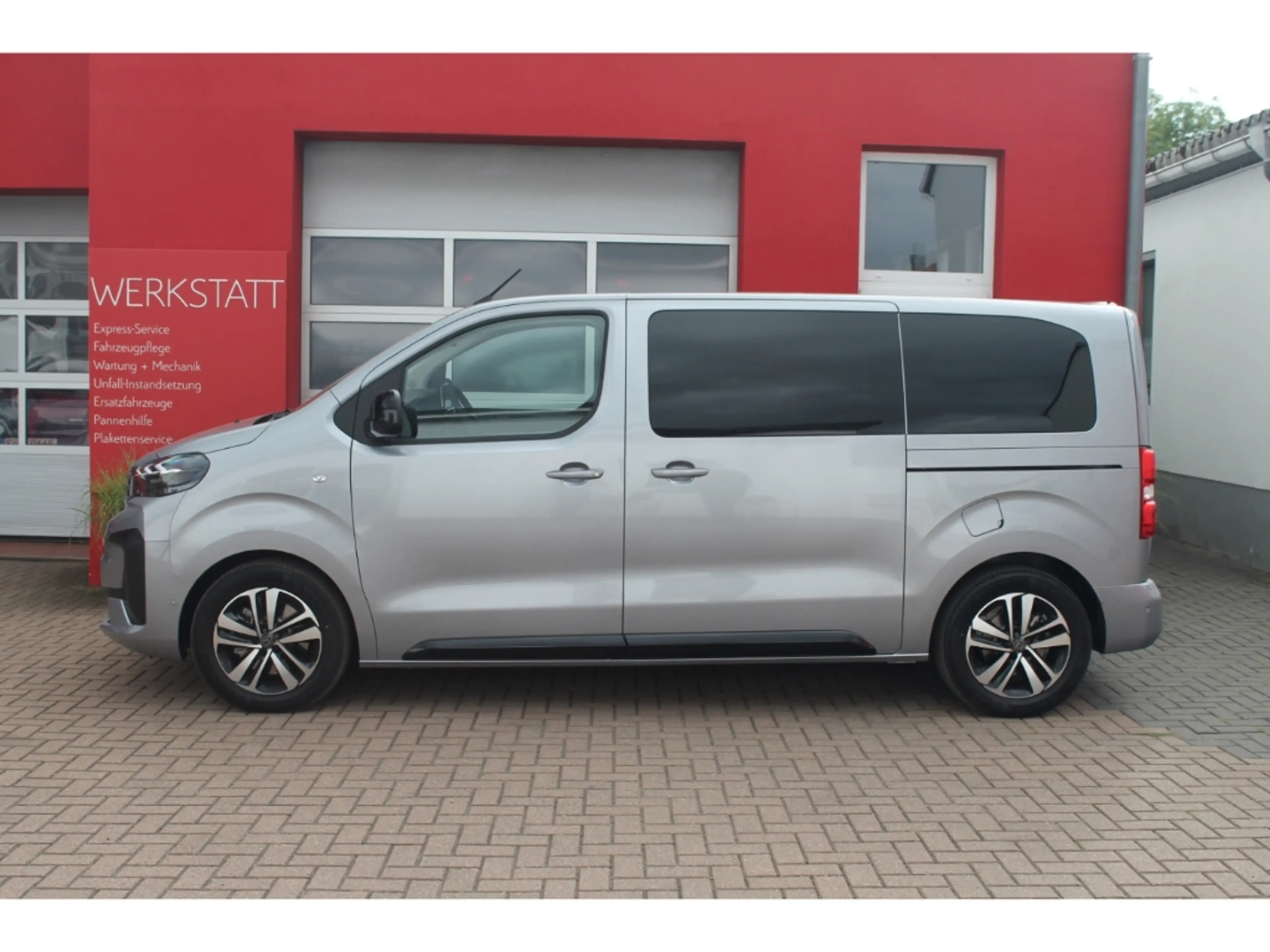 Peugeot Traveller Allure L2 2.2 BHDi180 EAT8 AHK Pano 8Sitzer — photo 2