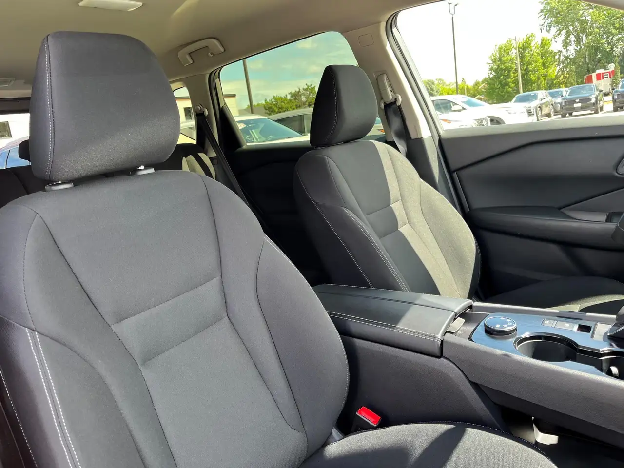 Nissan Rogue photo Nissan Rogue