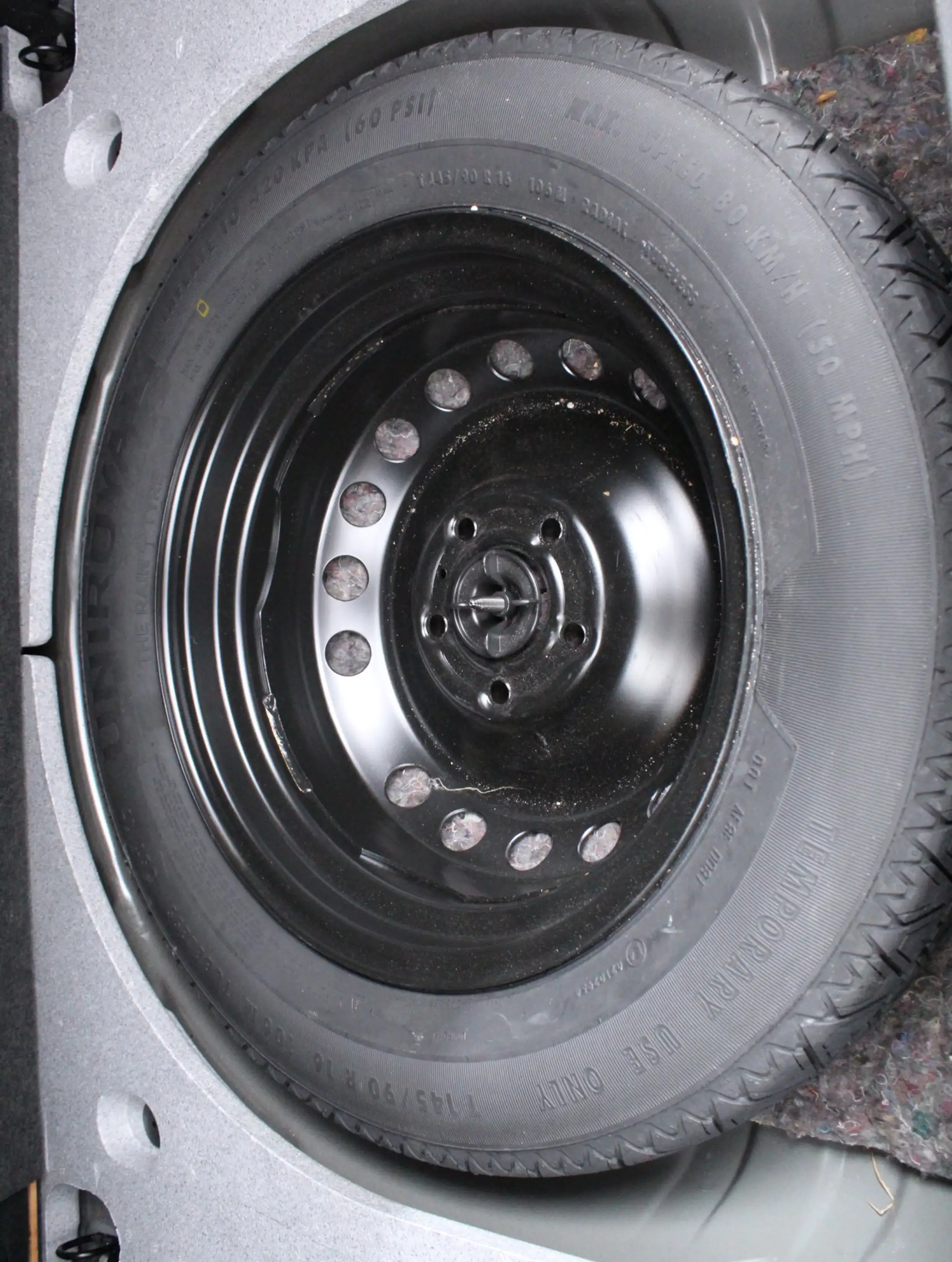 Dacia Duster II Celebration — photo 12