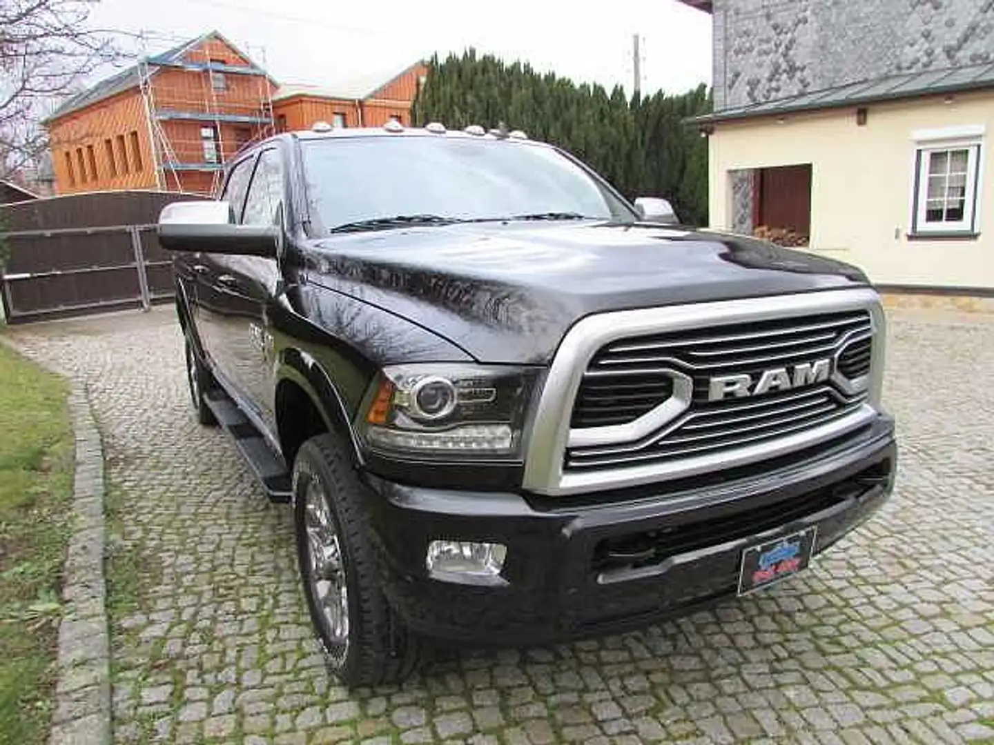 Dodge RAM 2500  Heavy Duty 6,4 Hemi Power Truck Limited Crew Noir - 2