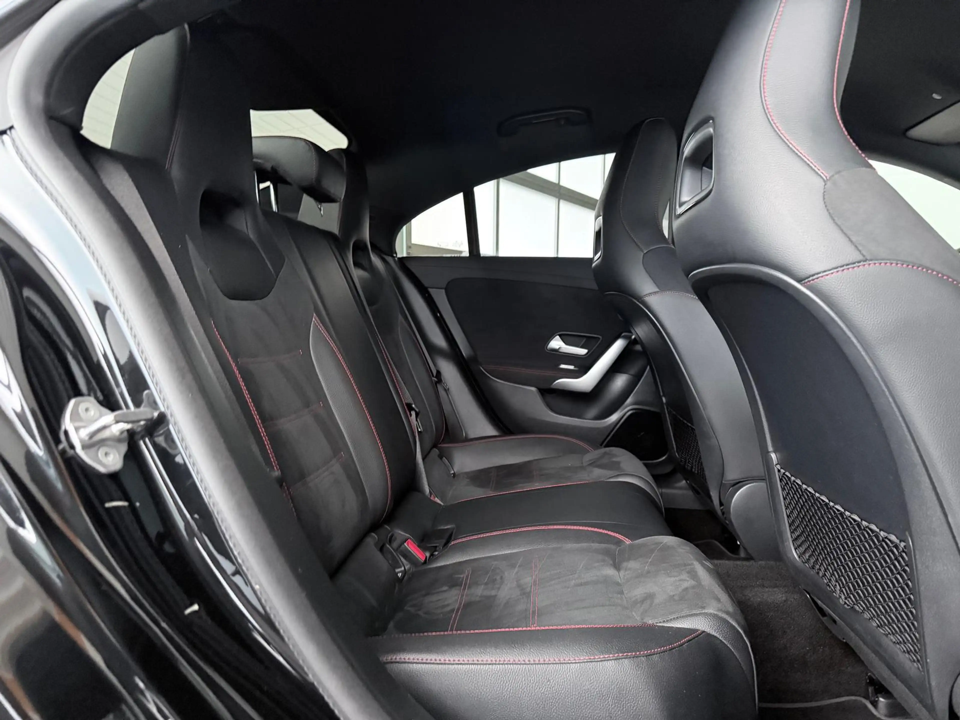 Mercedes-Benz CLA 220 CLA 220 d AMG-LED/Ambiente/CarPlay/RFK — photo 7