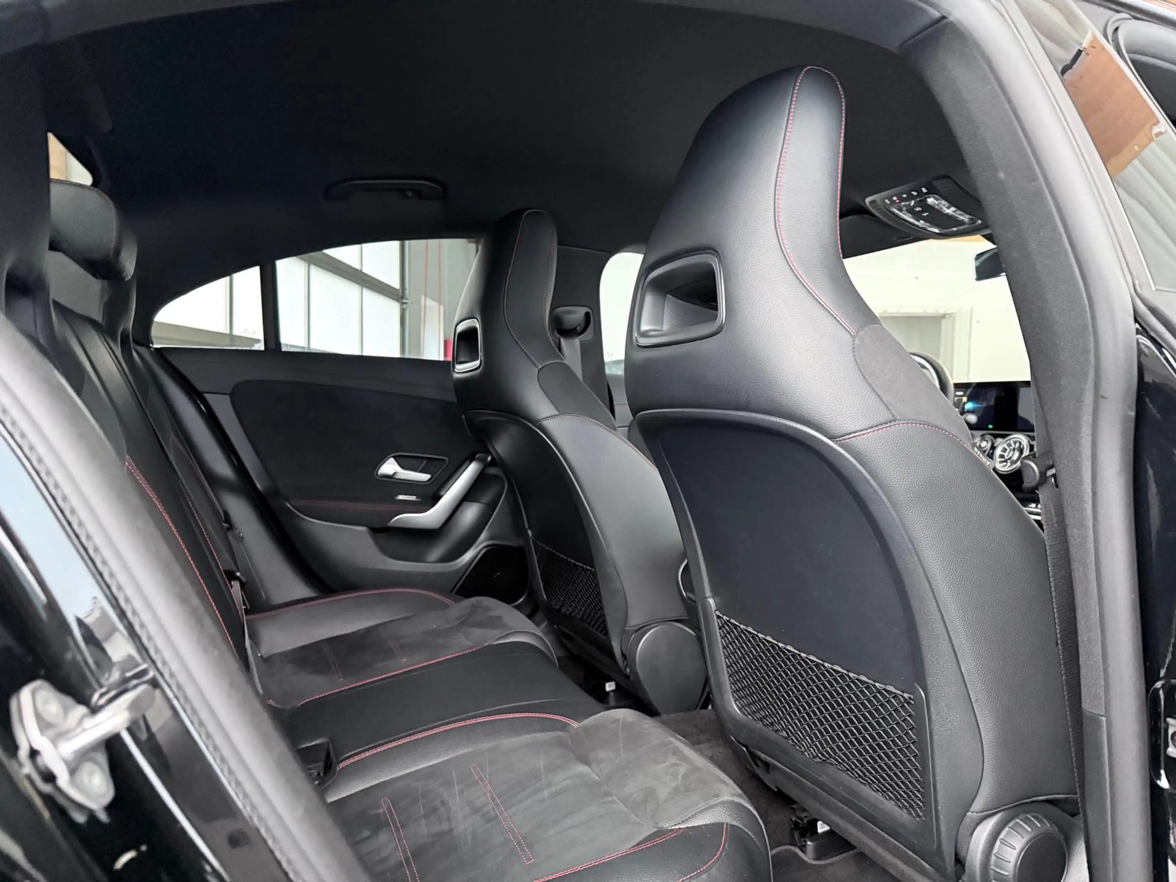 Mercedes-Benz CLA 220 CLA 220 d AMG-LED/Ambiente/CarPlay/RFK — photo 8