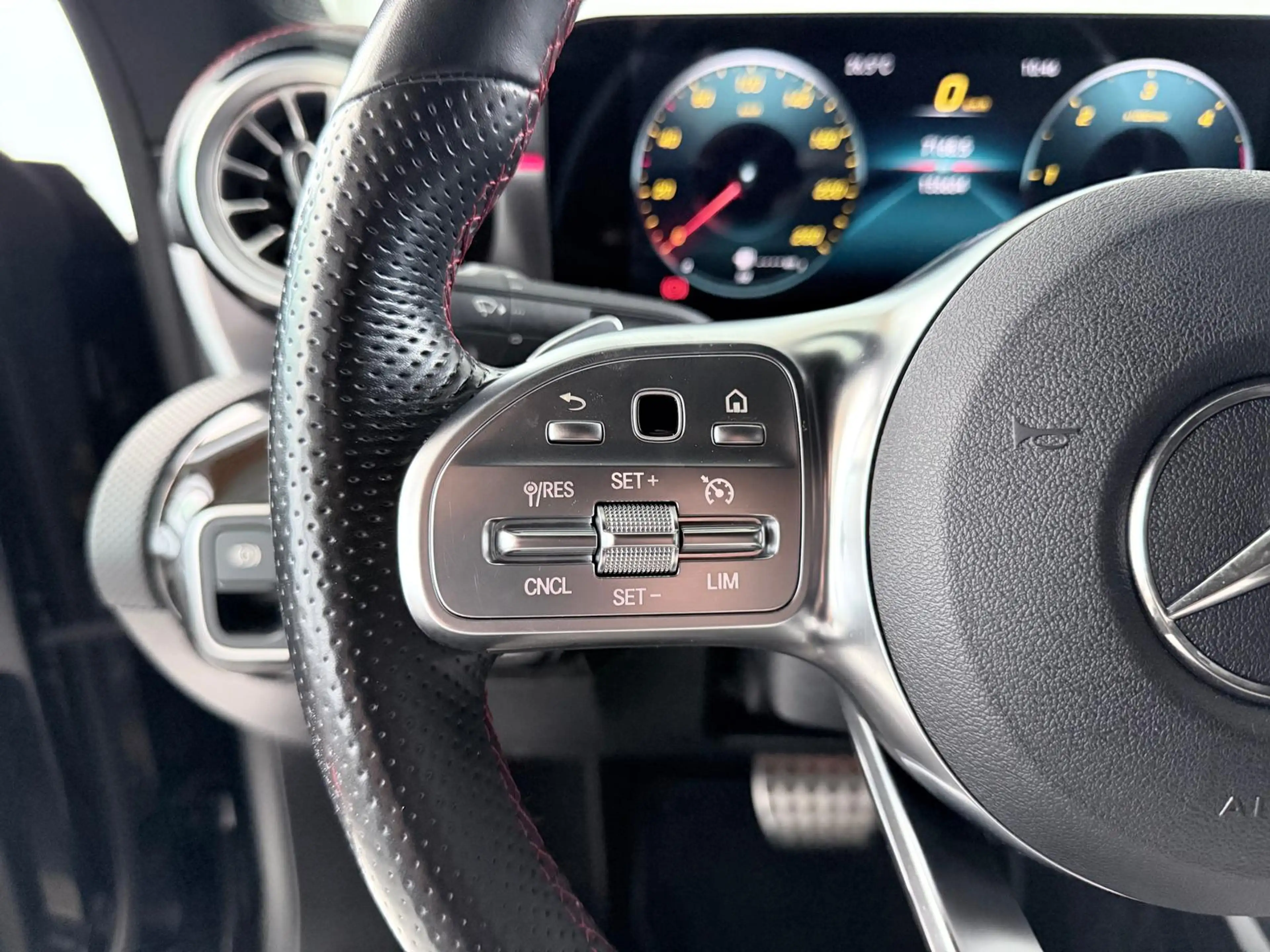 Mercedes-Benz CLA 220 CLA 220 d AMG-LED/Ambiente/CarPlay/RFK — photo 19