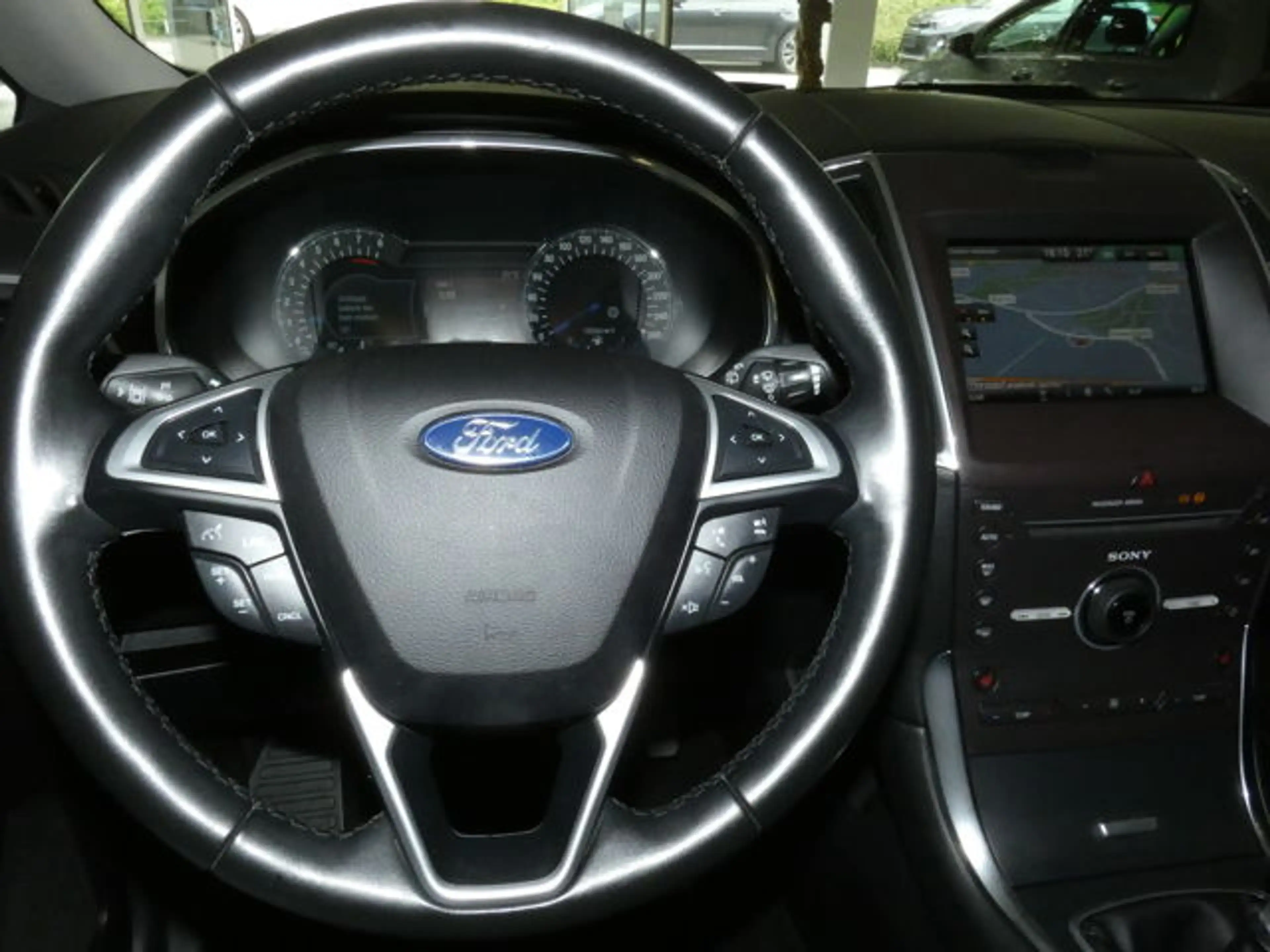 Ford S-Max 1.5 Titanium 7-SITZE+NAV+SITZHEIZ+SPURHALT — photo 9