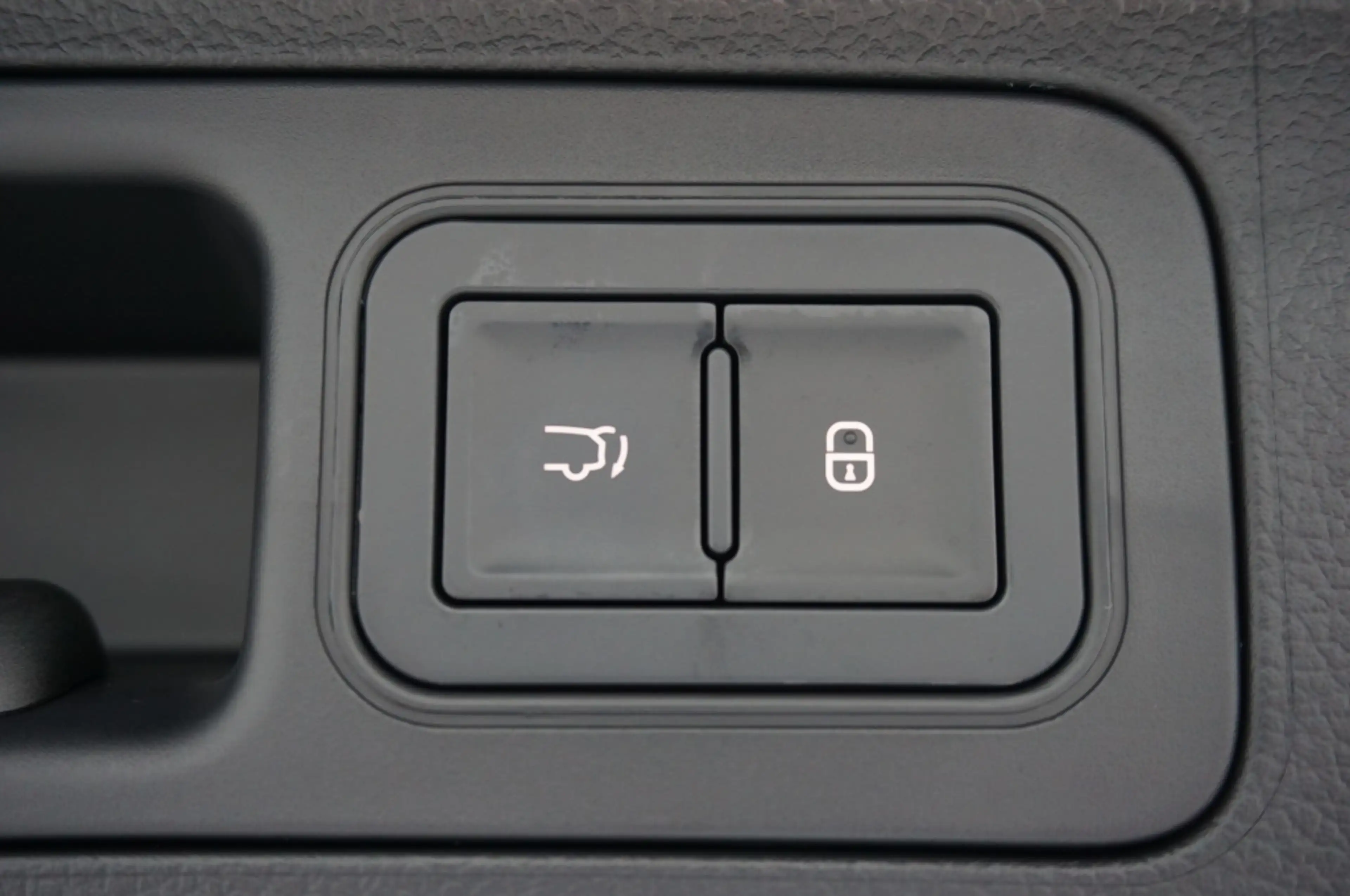 BYD Seal U 1.5 DM-i FWD Boost 218 PK | SUPER LUXE | 6JR GARAN — photo 10