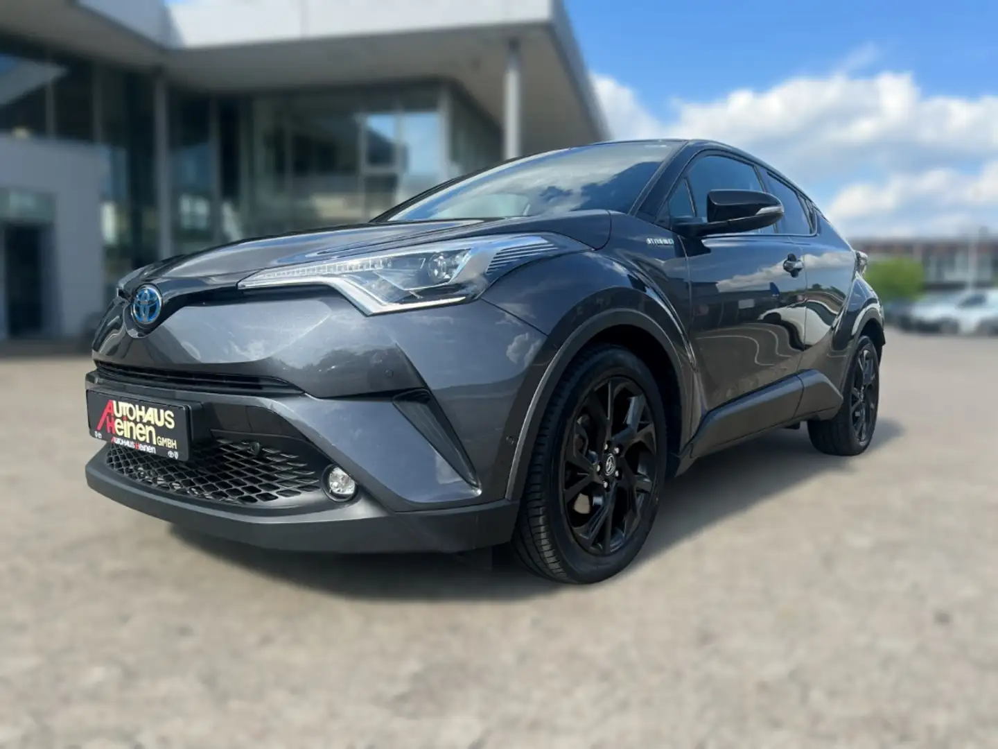 Toyota C-HR Hybrid Style Selection 1.8 Navi Leder Soundsystem Grau - 2