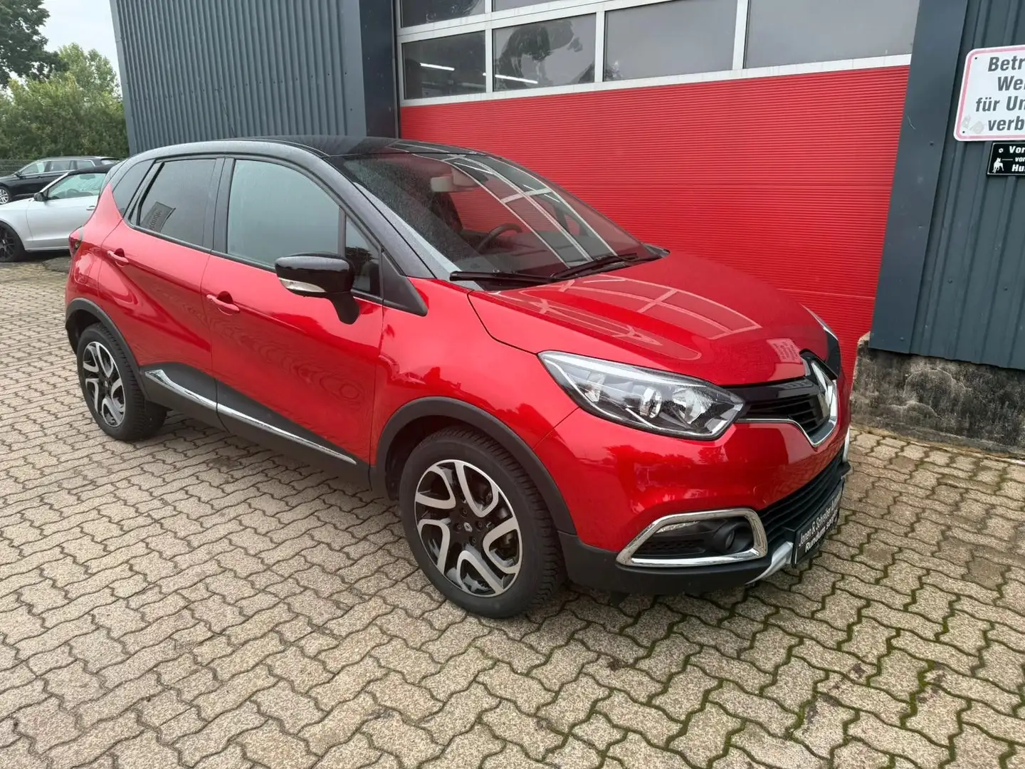 Renault Captur XMOD Automatik R-Kamera NAVI SHZ GJR Schwarz - 1