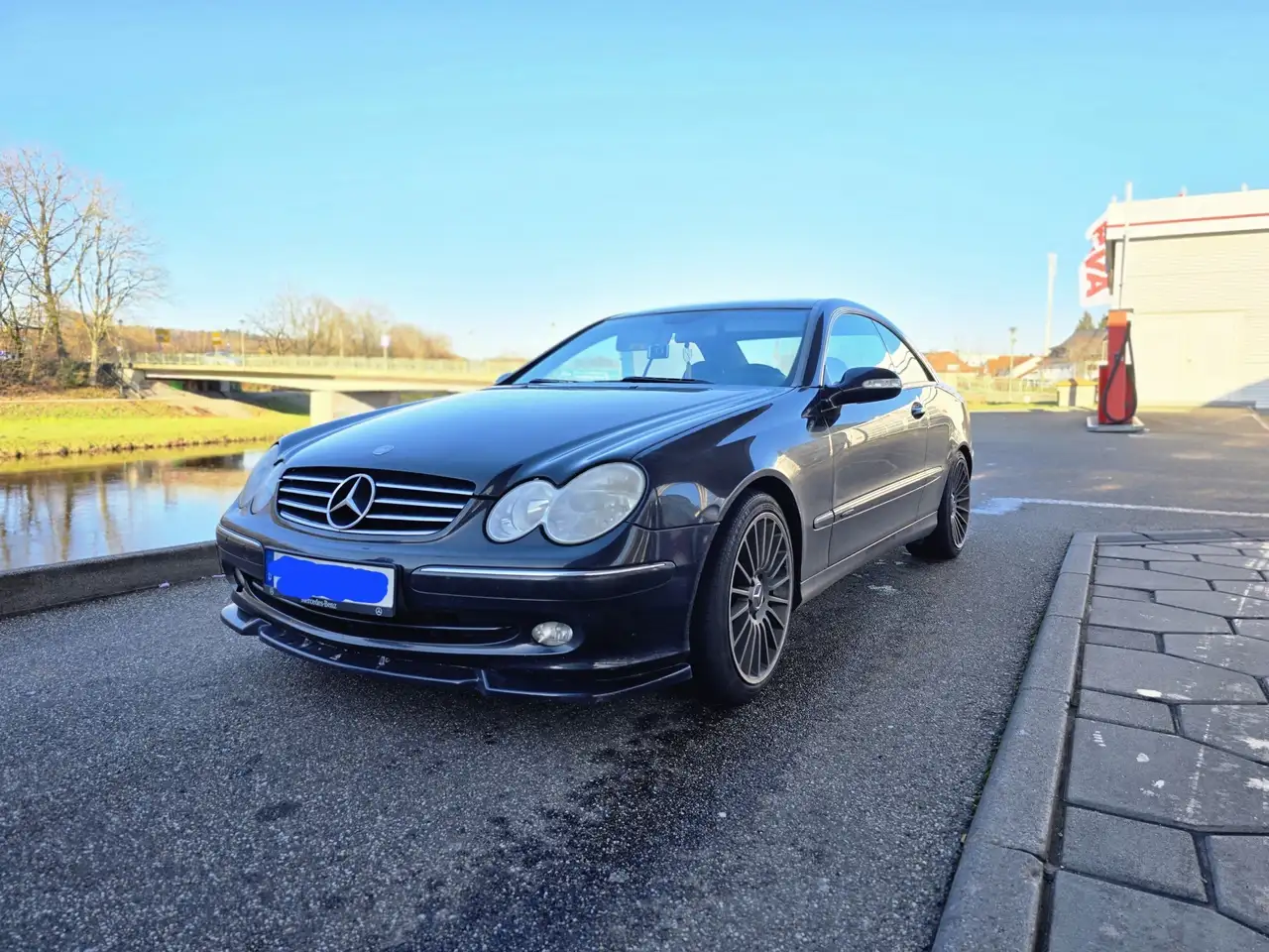 Mercedes-Benz CLK 320