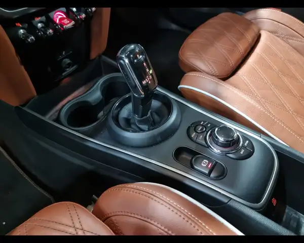 MINI Countryman view 22