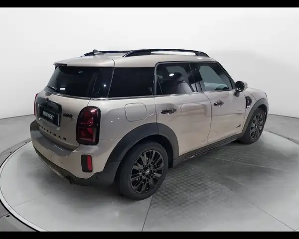 MINI Countryman view 6