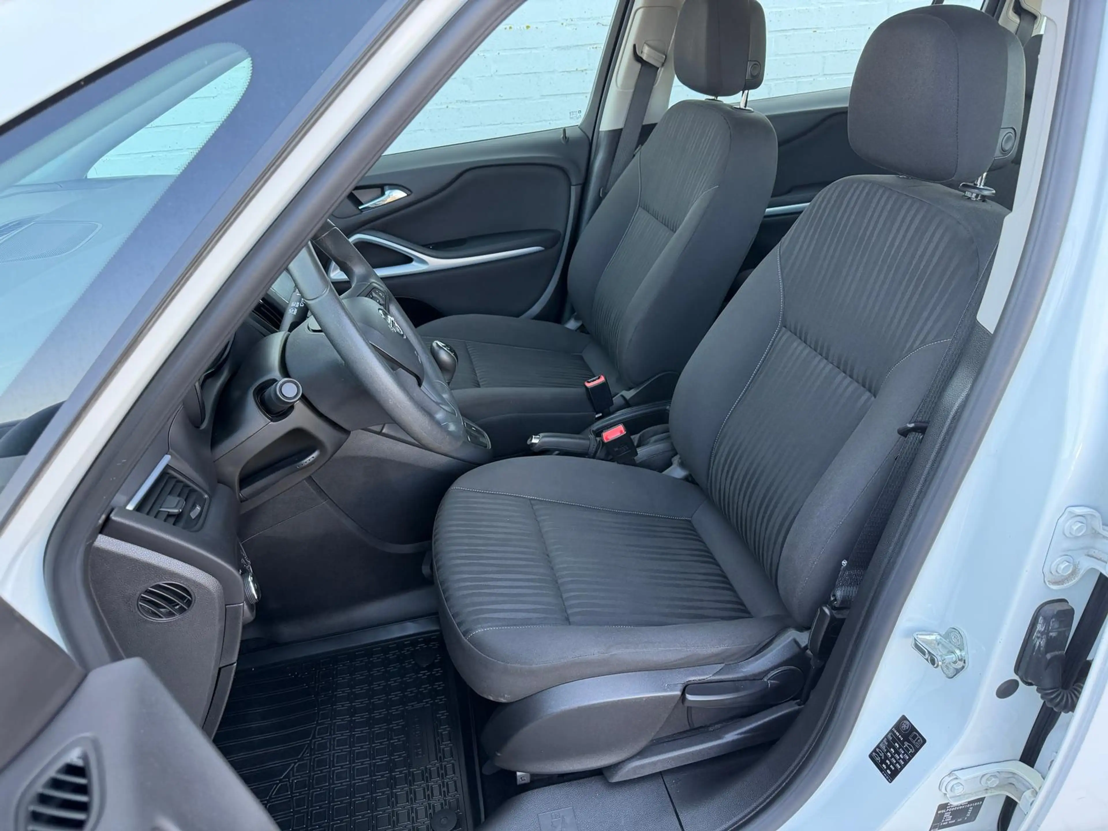 Opel Zafira 1.4 16V Turbo Edition*AHK*GJR* — photo 9