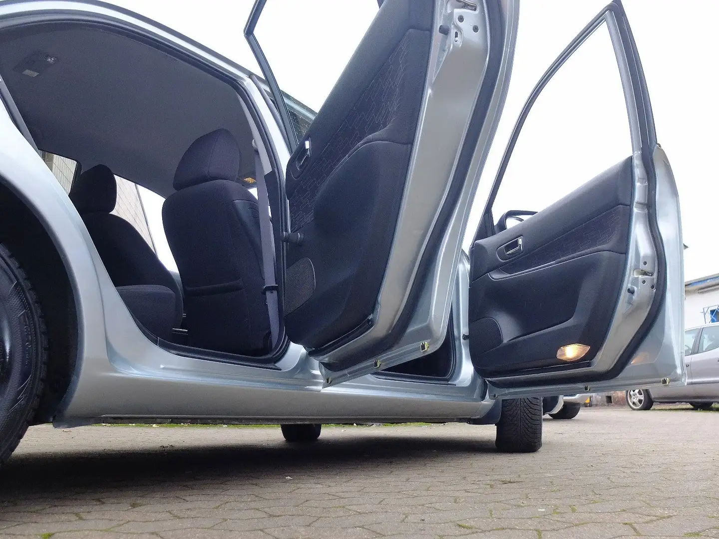 Mazda 6 Lim. 1.8 Comfort - Makellos - orig. 37Tkm - Argent - 2